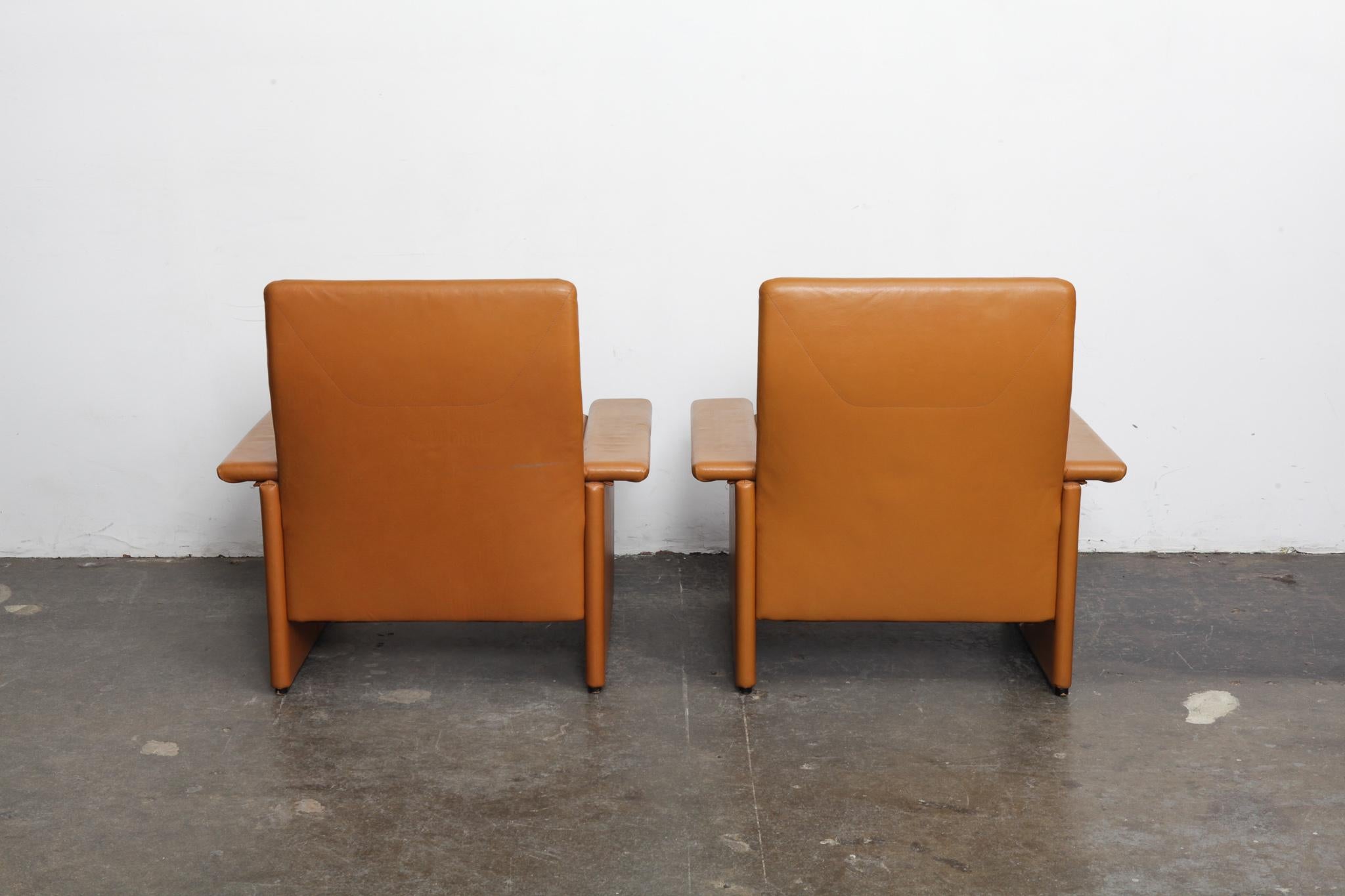 Mid-Century Modern Pair of 1970s Italian Cognac Original Leather Modern Lounge Chairs For Sale