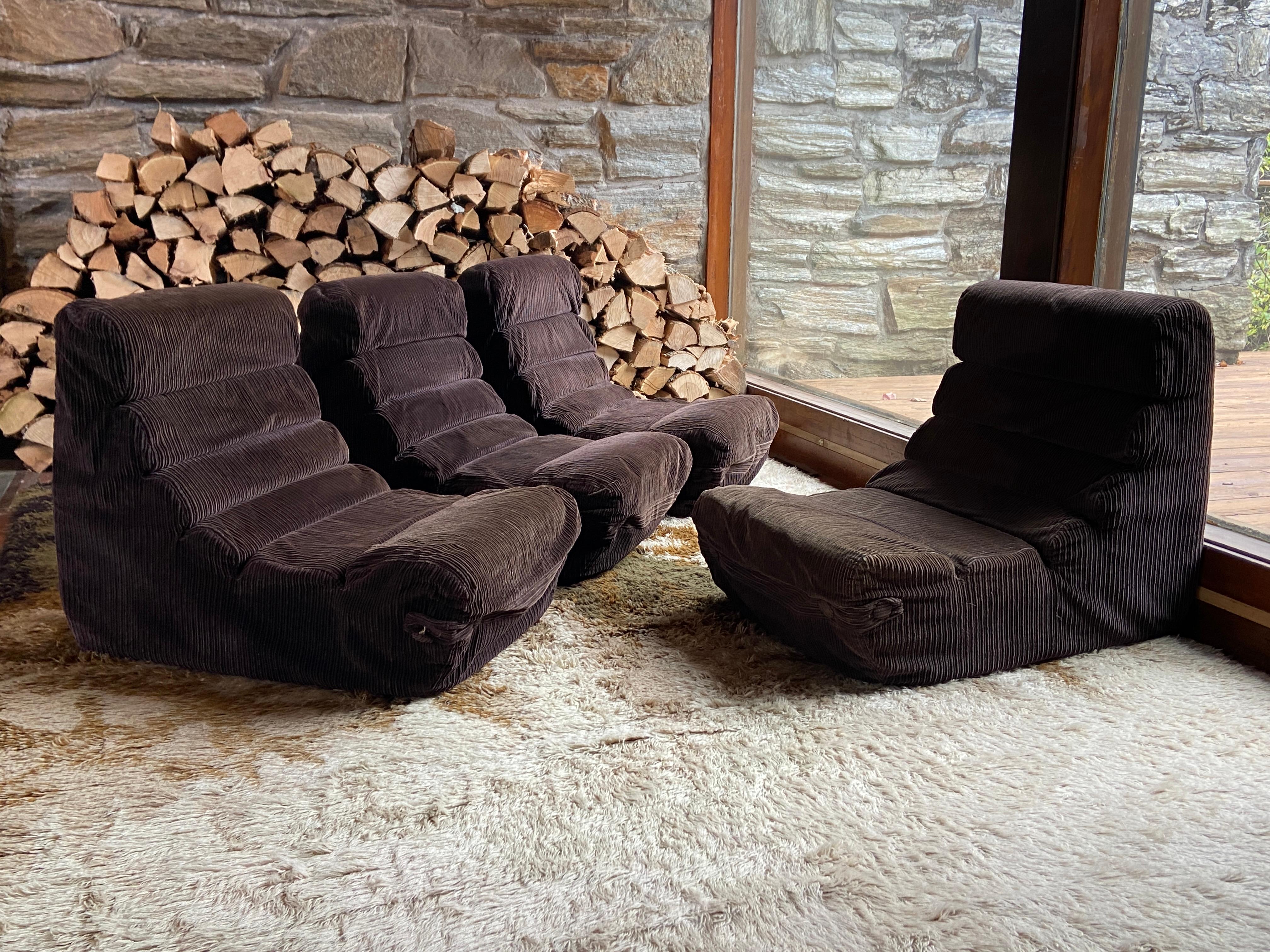 Pair of 1970's Italian corduroy modular lounge chairs - sectional sofa - 2 sets For Sale 4