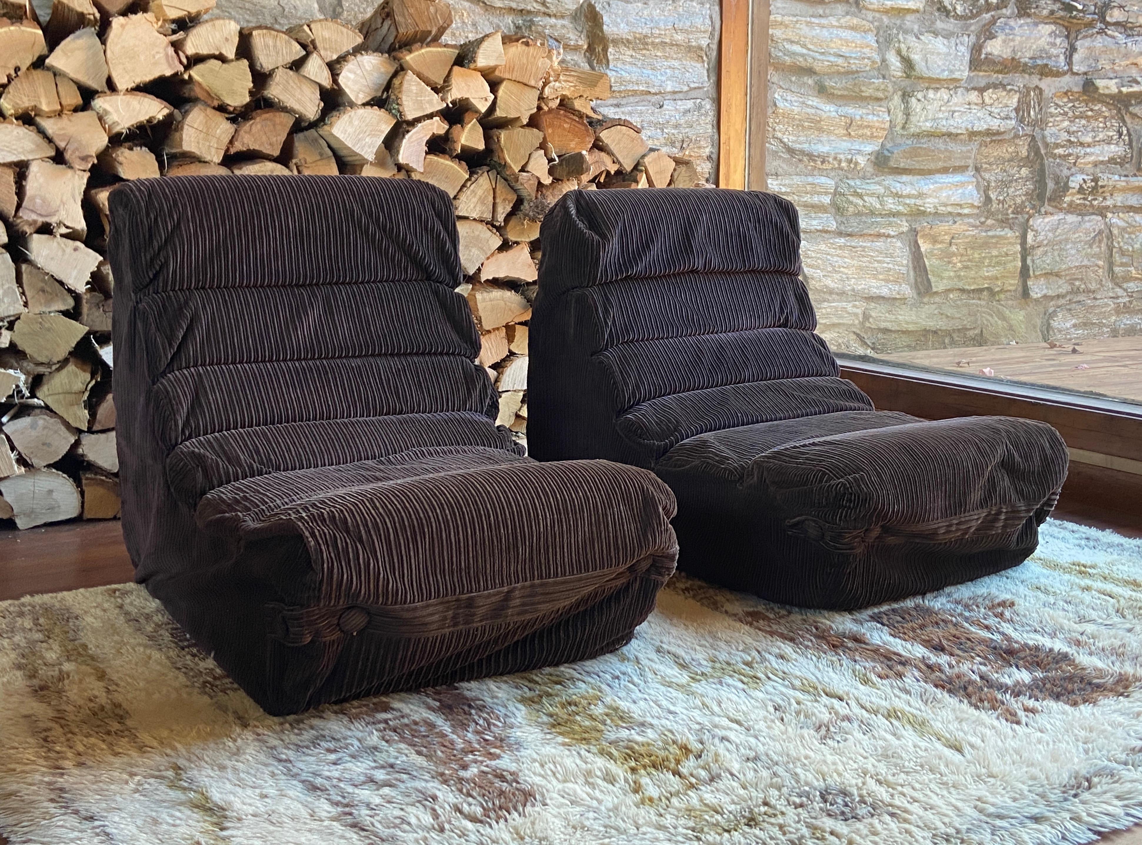 Space Age Pair of 1970's Italian corduroy modular lounge chairs - sectional sofa - 2 sets For Sale