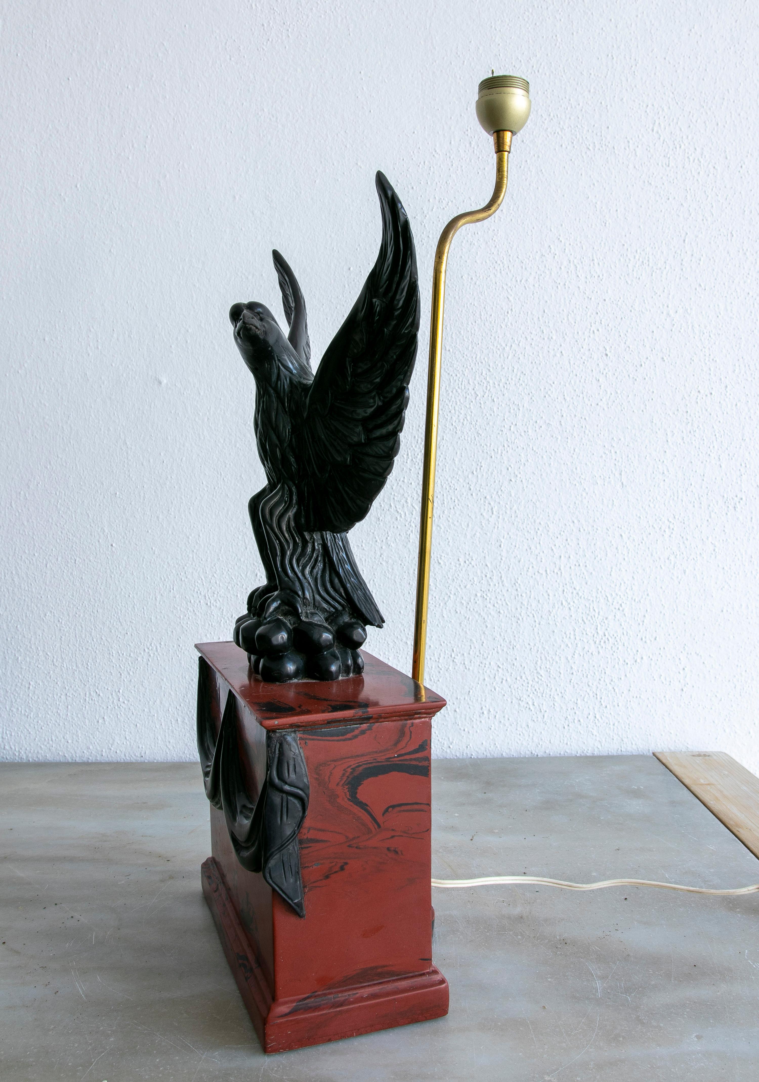 Pair of 1970s Italian Faux Marble Resin Table Lamps w/ Eagle Figure Sculptures For Sale 6