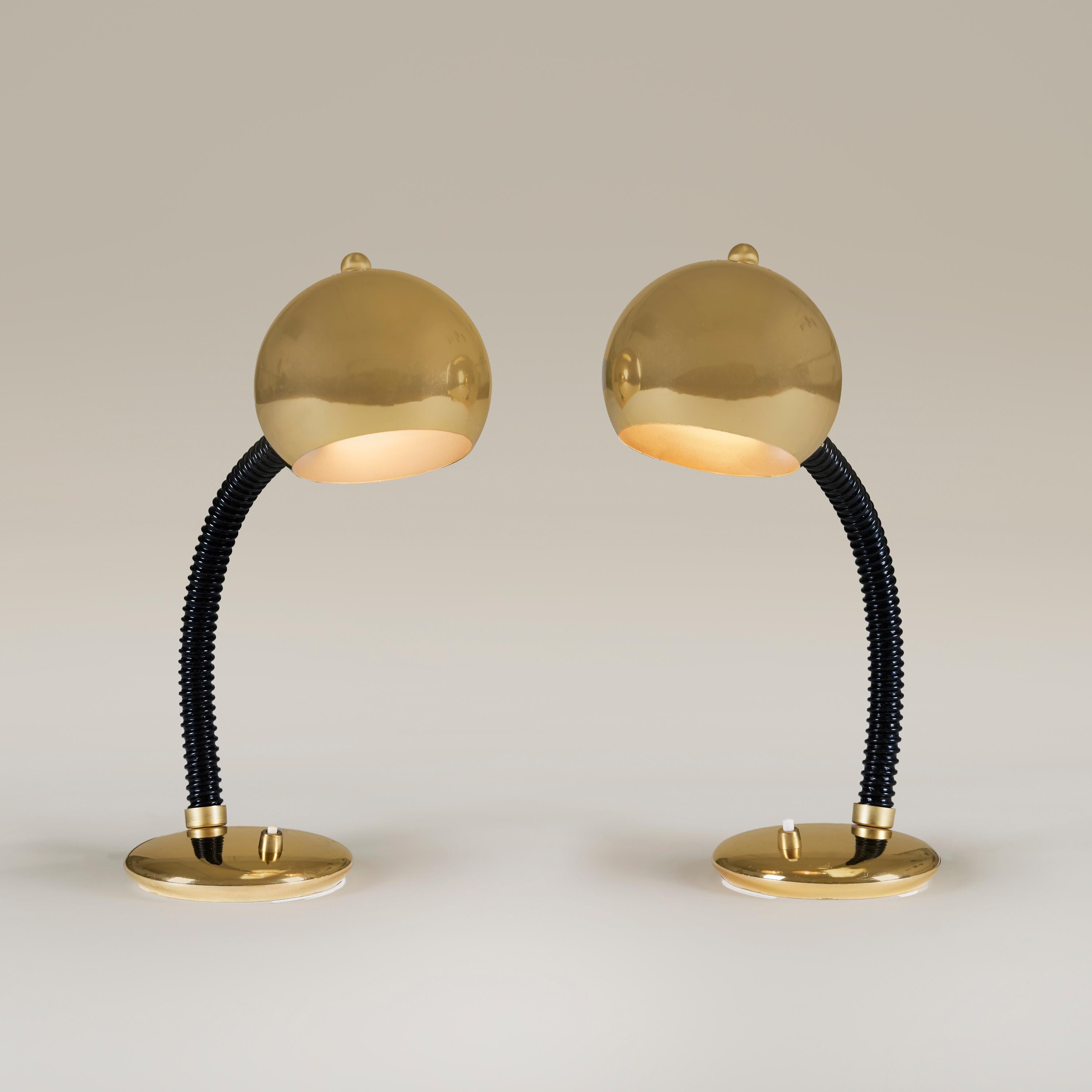 Late 20th Century Pair of 1970s Italian gold eyeball directional table lamps For Sale