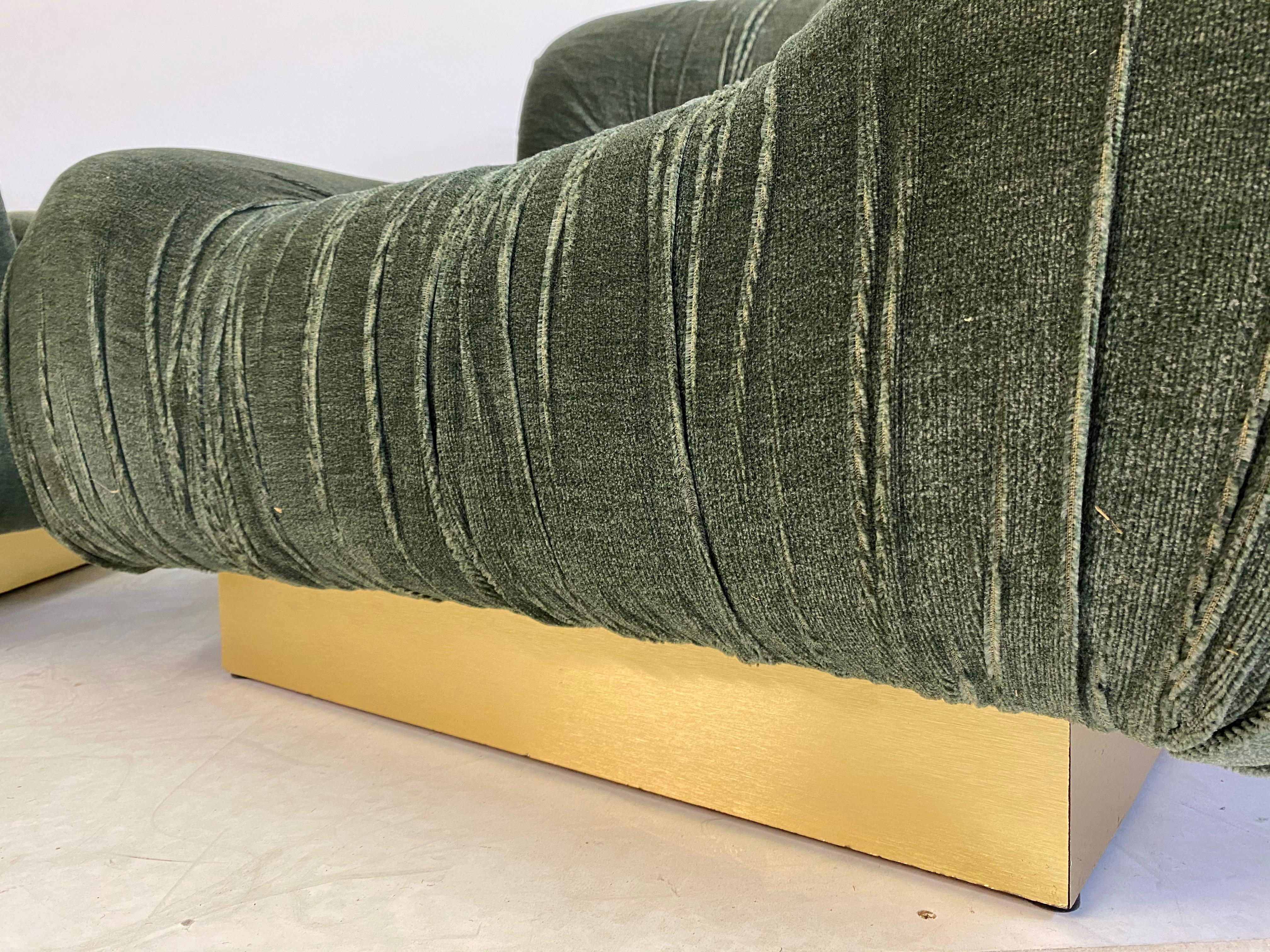 Pair of 1970s Italian Green Velvet and Brass Lounge Chairs 2