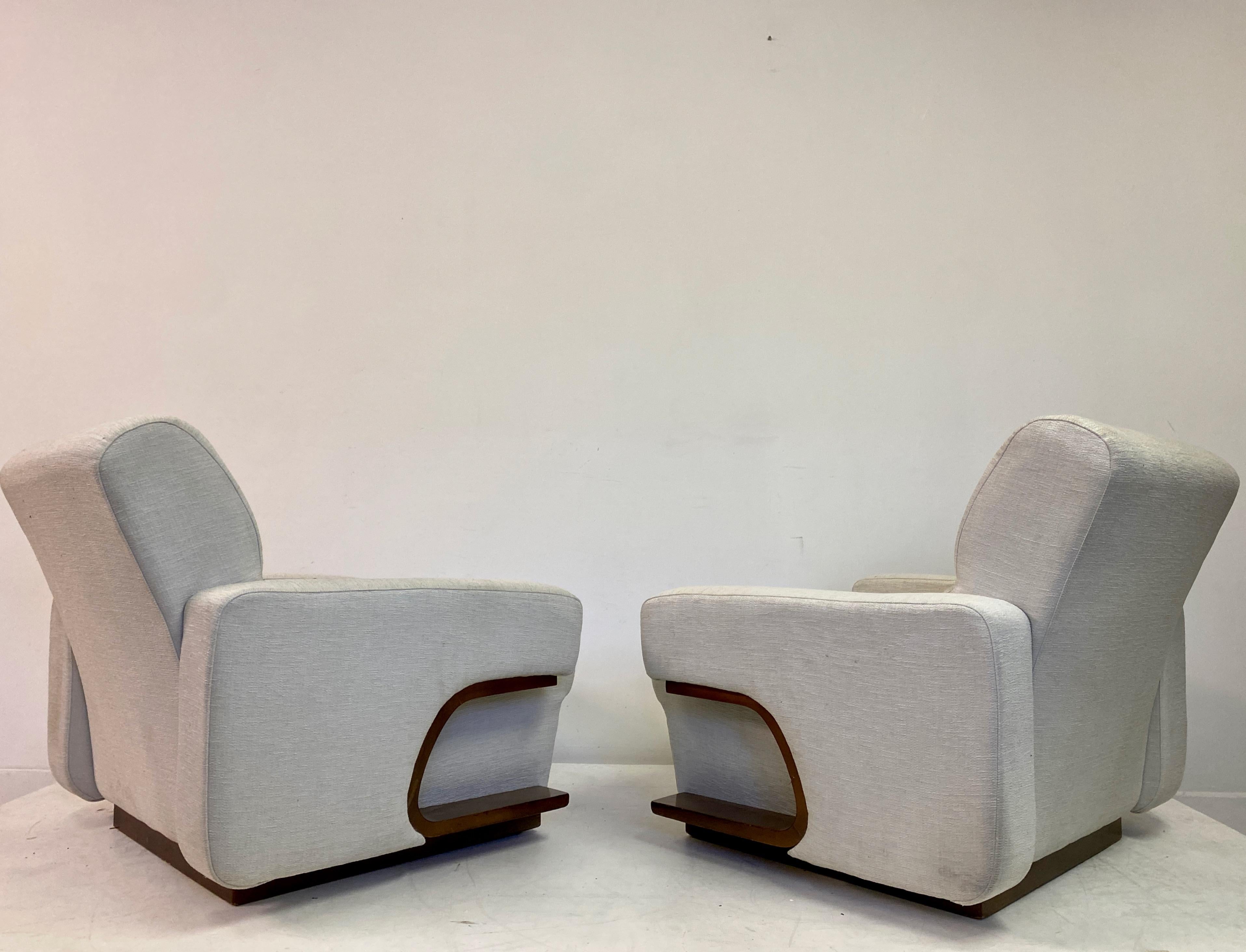 Pair of 1970s Italian Lounge Chairs For Sale 2