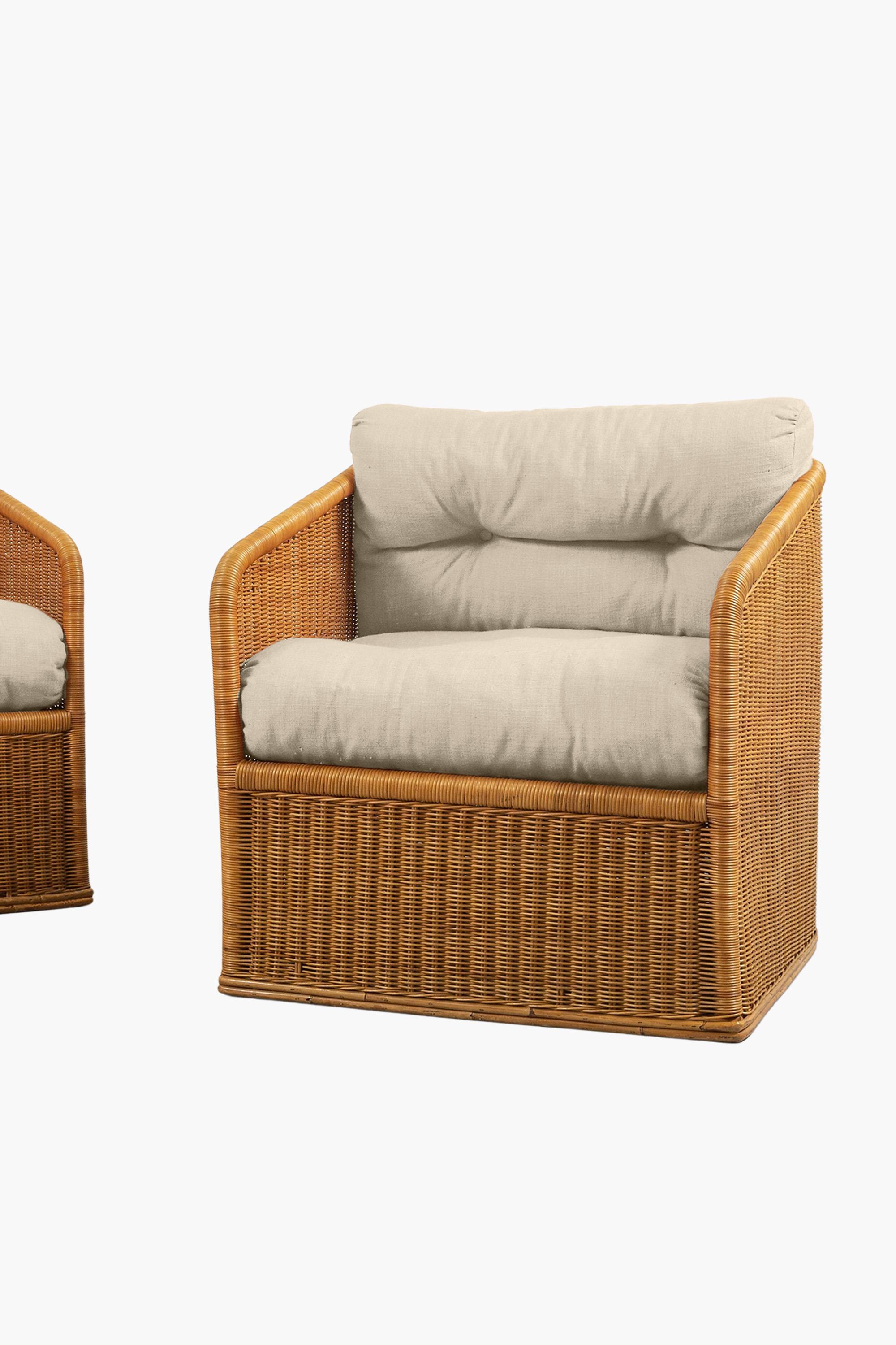 Mid-Century Modern Pair of 1970s Italian Rattan Armchairs For Sale