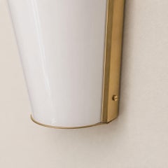 Coppia di applique italiane degli anni '70 in ottone e plexiglass, in stile Stilux