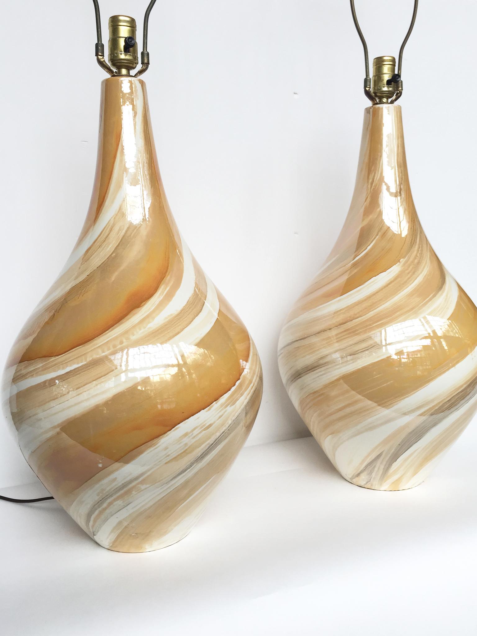 Hollywood Regency Pair of 1970s Italian Swirl-Glaze Ceramic Table Lamps