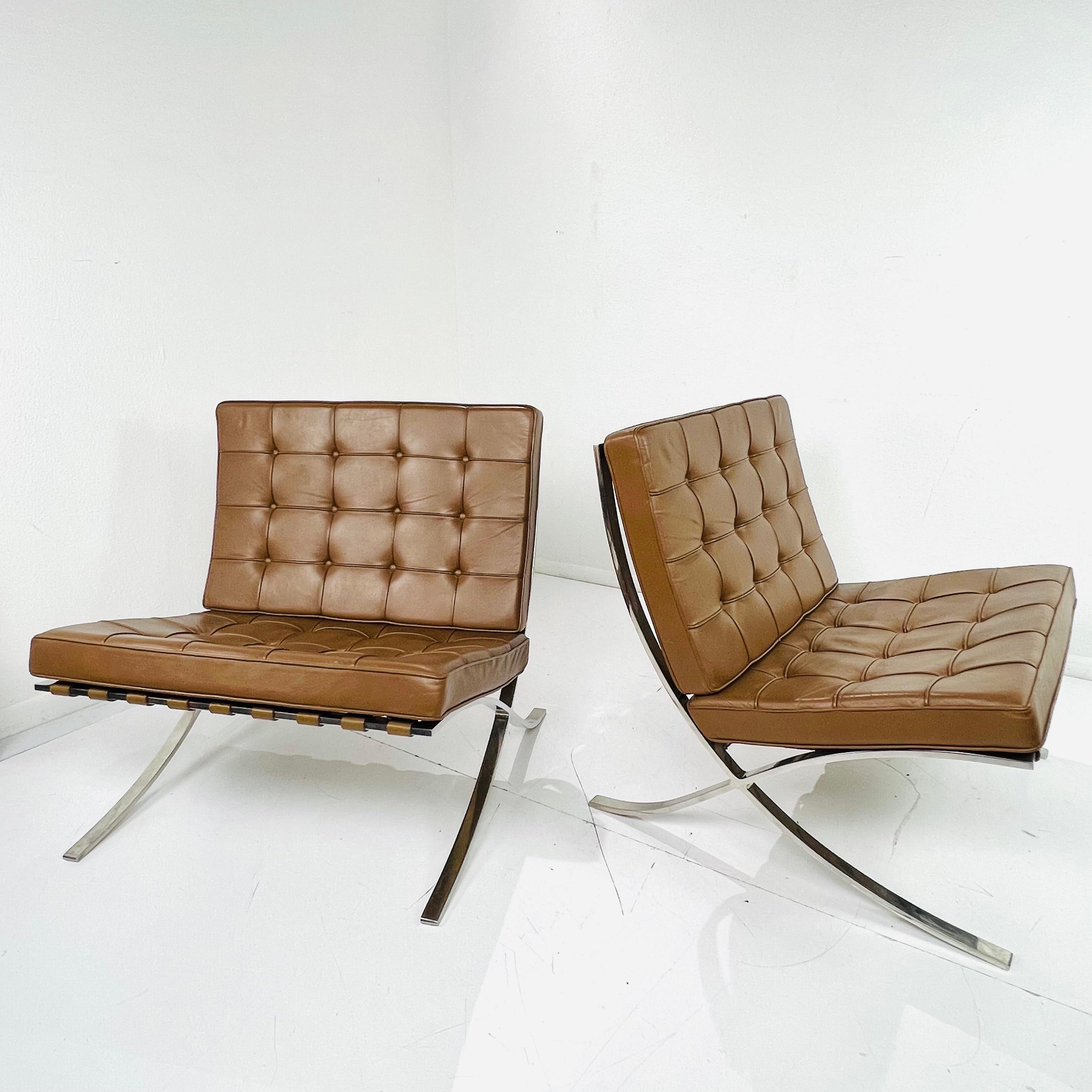 Pair of 1970's Knoll Barcelona Chairs 1