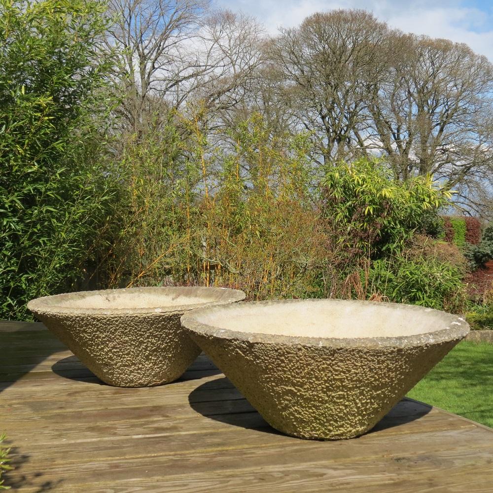 Pair of large concrete garden planters from the 1970s. Very good quality, heavy planter. In good vintage condition, some wear overall and very nicely patinated.

2 identical pairs available.



ST1342b.