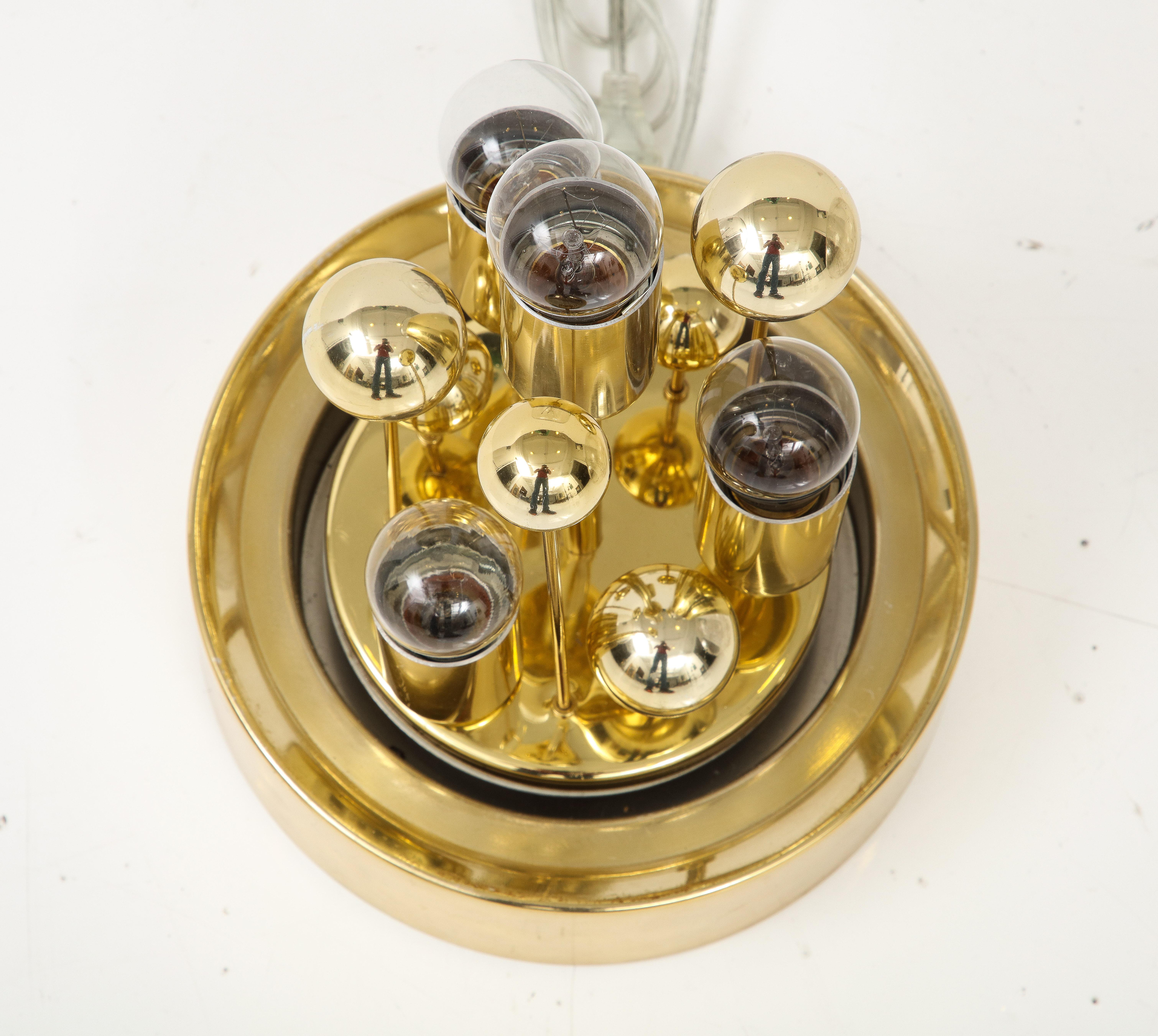 Pareja de grandes lámparas de sobremesa Sputnik de cristal de Murano de los años 70, de Doria en venta 5