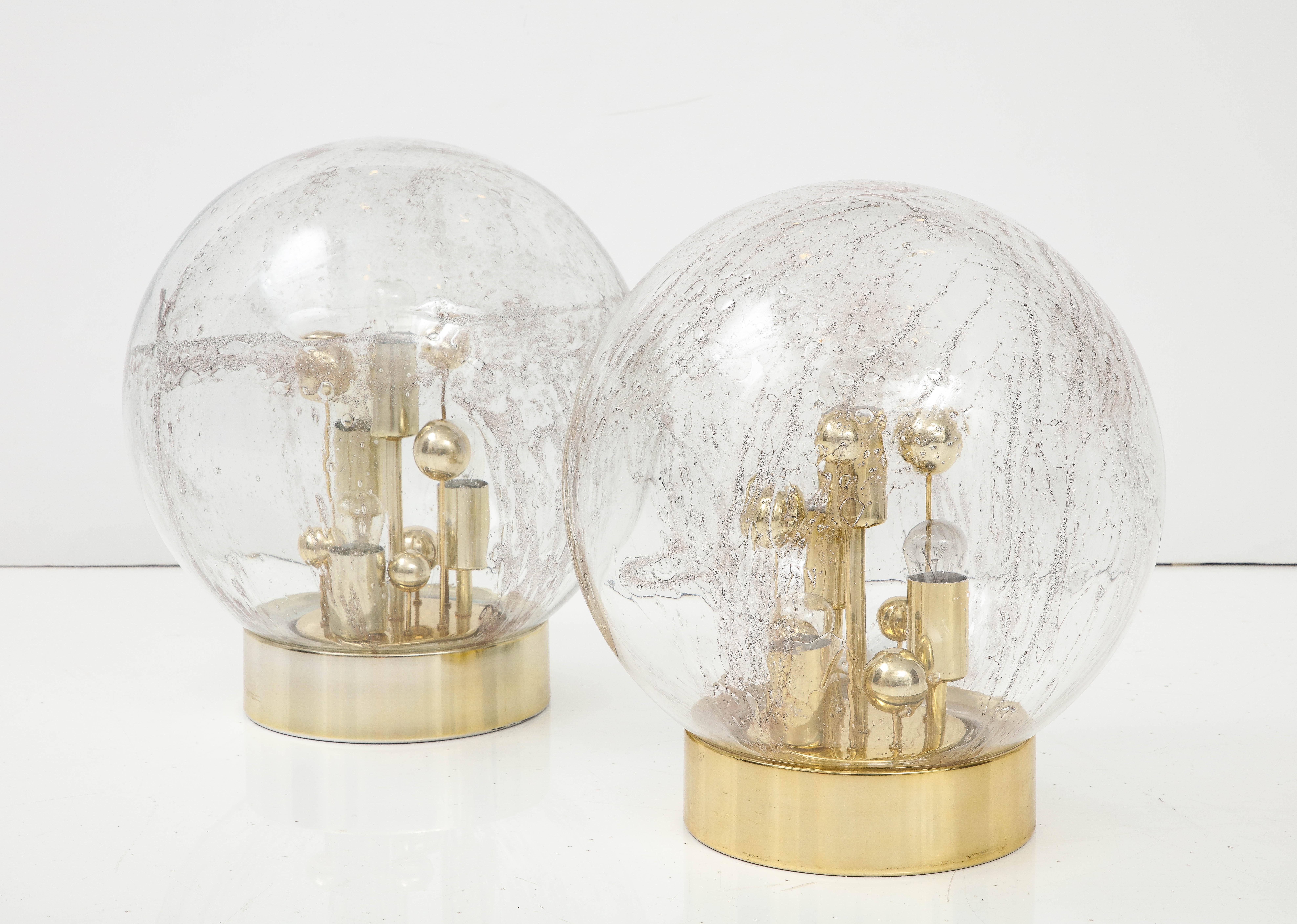 Pareja de grandes lámparas de sobremesa Sputnik de cristal de Murano de los años 70, de Doria Moderno de mediados de siglo en venta