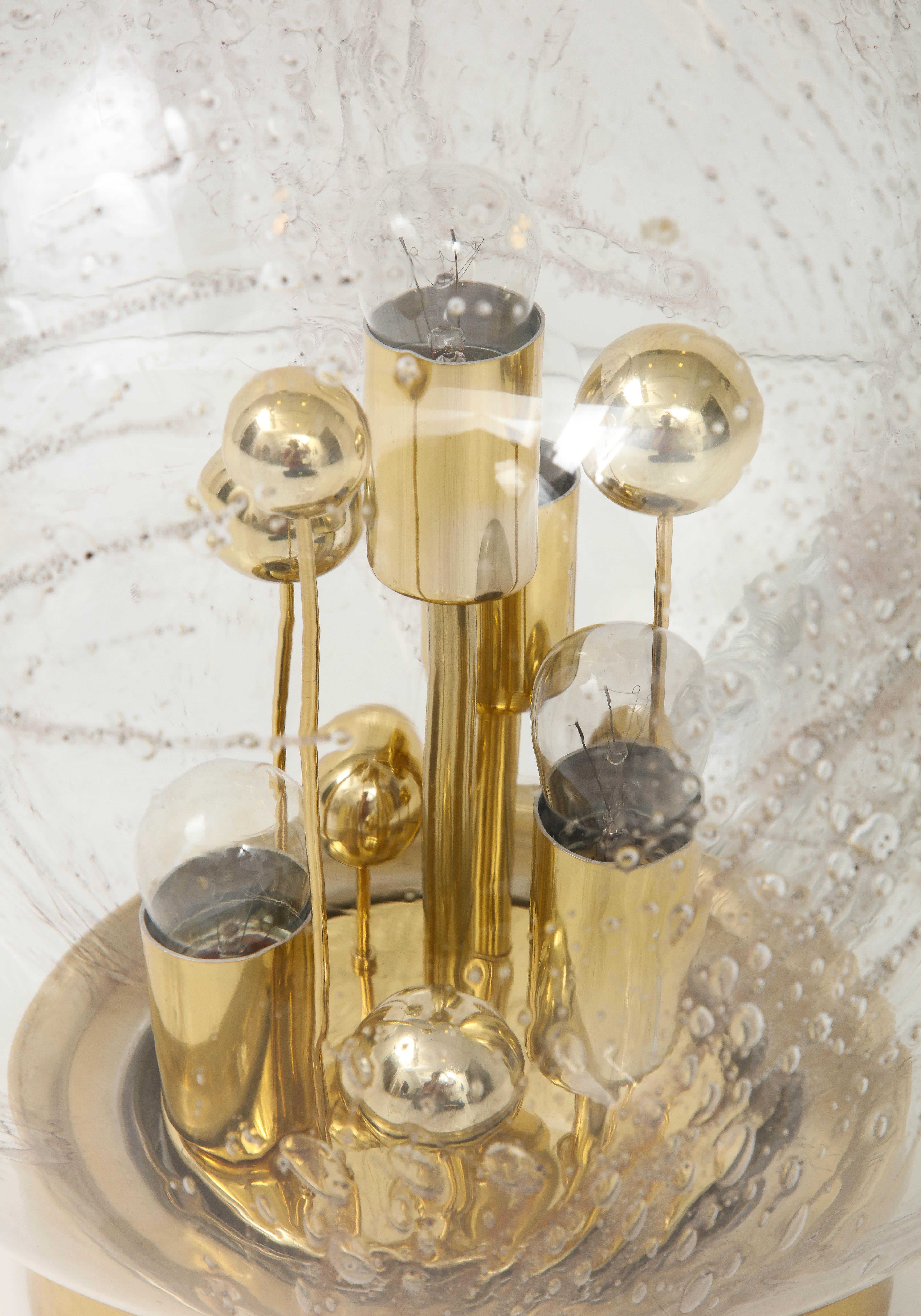 Pareja de grandes lámparas de sobremesa Sputnik de cristal de Murano de los años 70, de Doria en venta 2