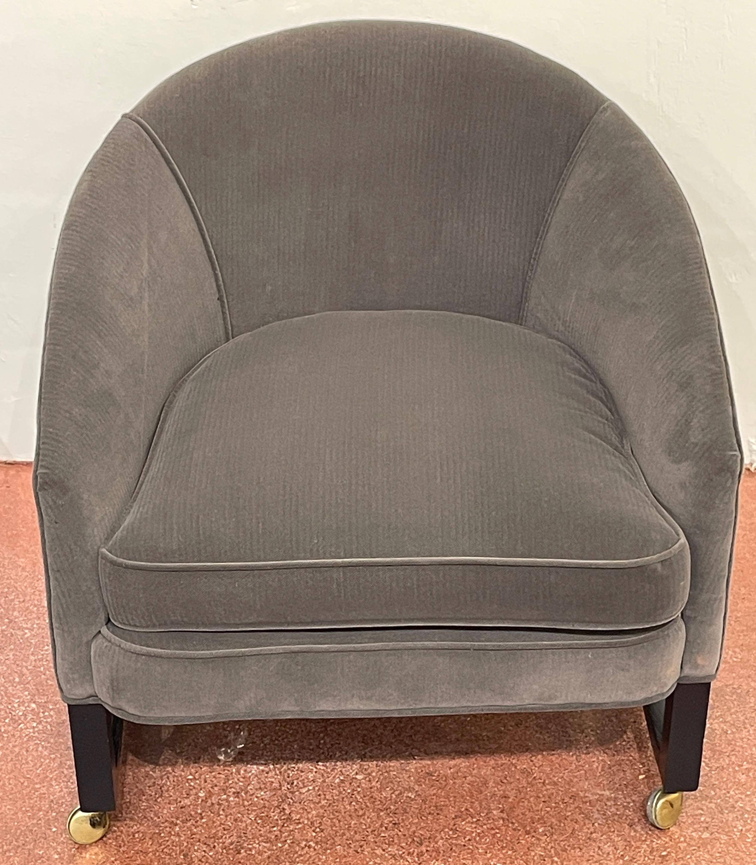 Pair of 1970s Low Profile Barrel Back Club Chairs, Style of Harvey Probber In Good Condition For Sale In West Palm Beach, FL