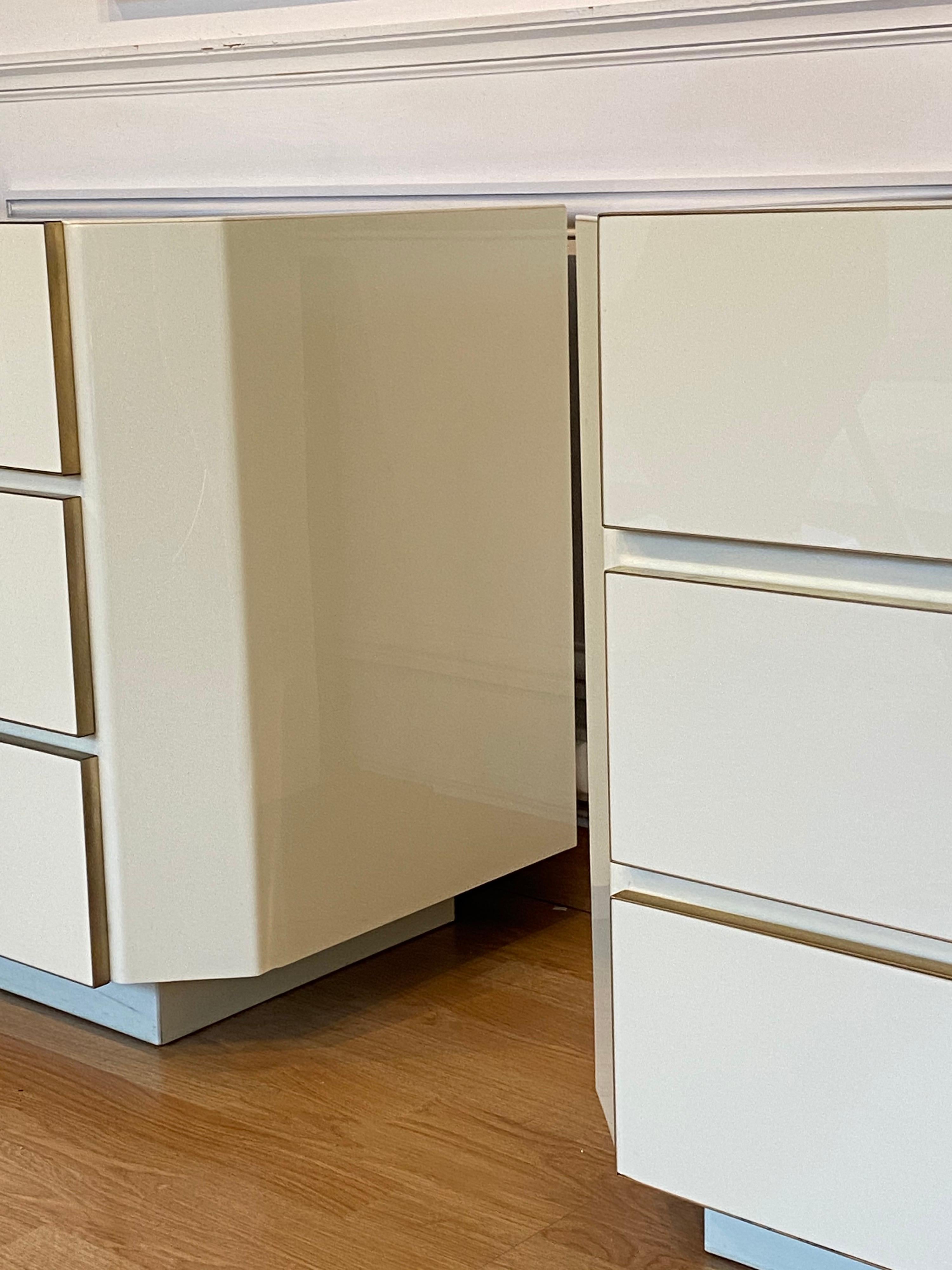 Pair of 1970s Lucite and Brass Chest of Drawers 8