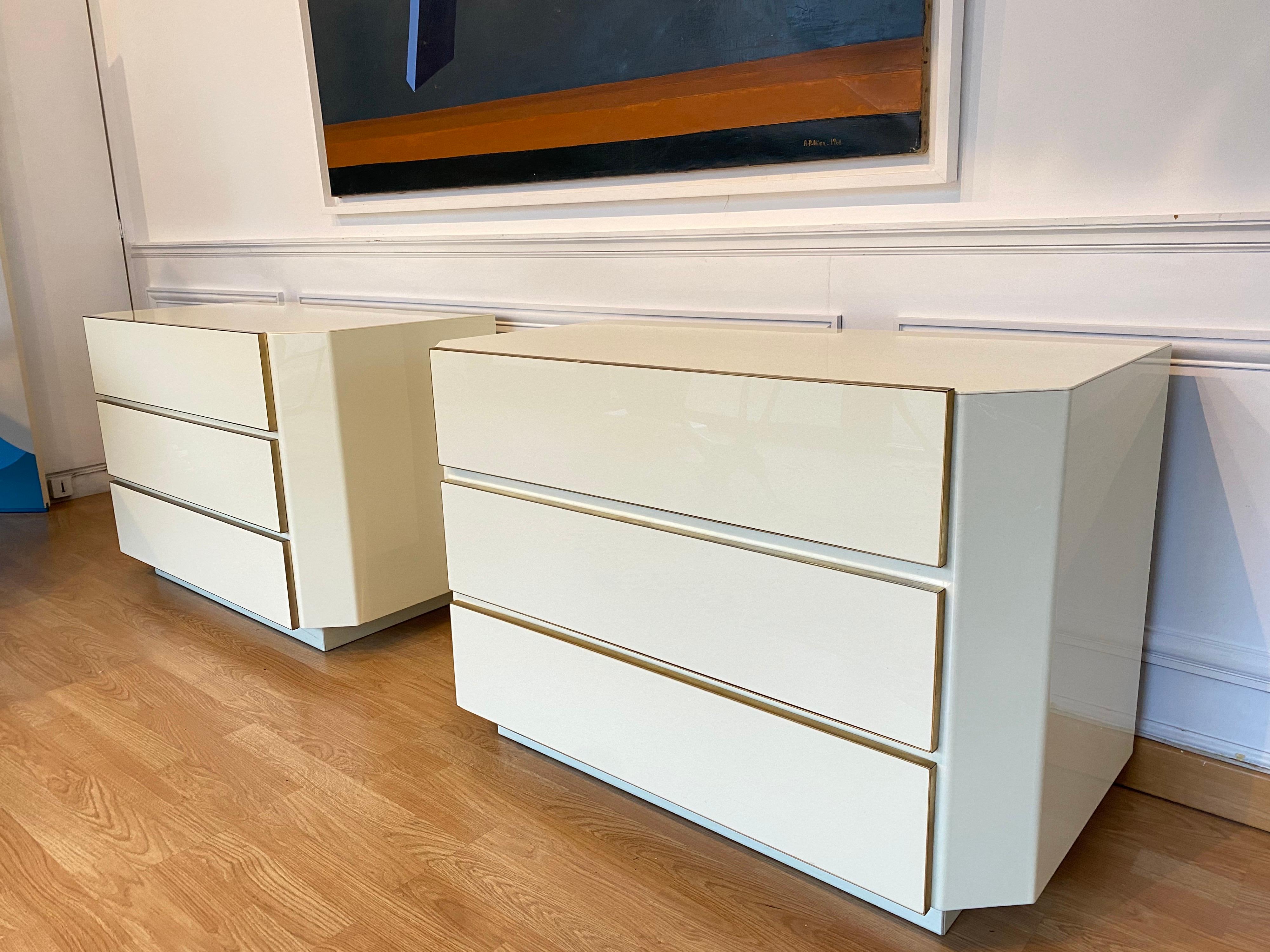 Mid-Century Modern Pair of 1970s Lucite and Brass Chest of Drawers