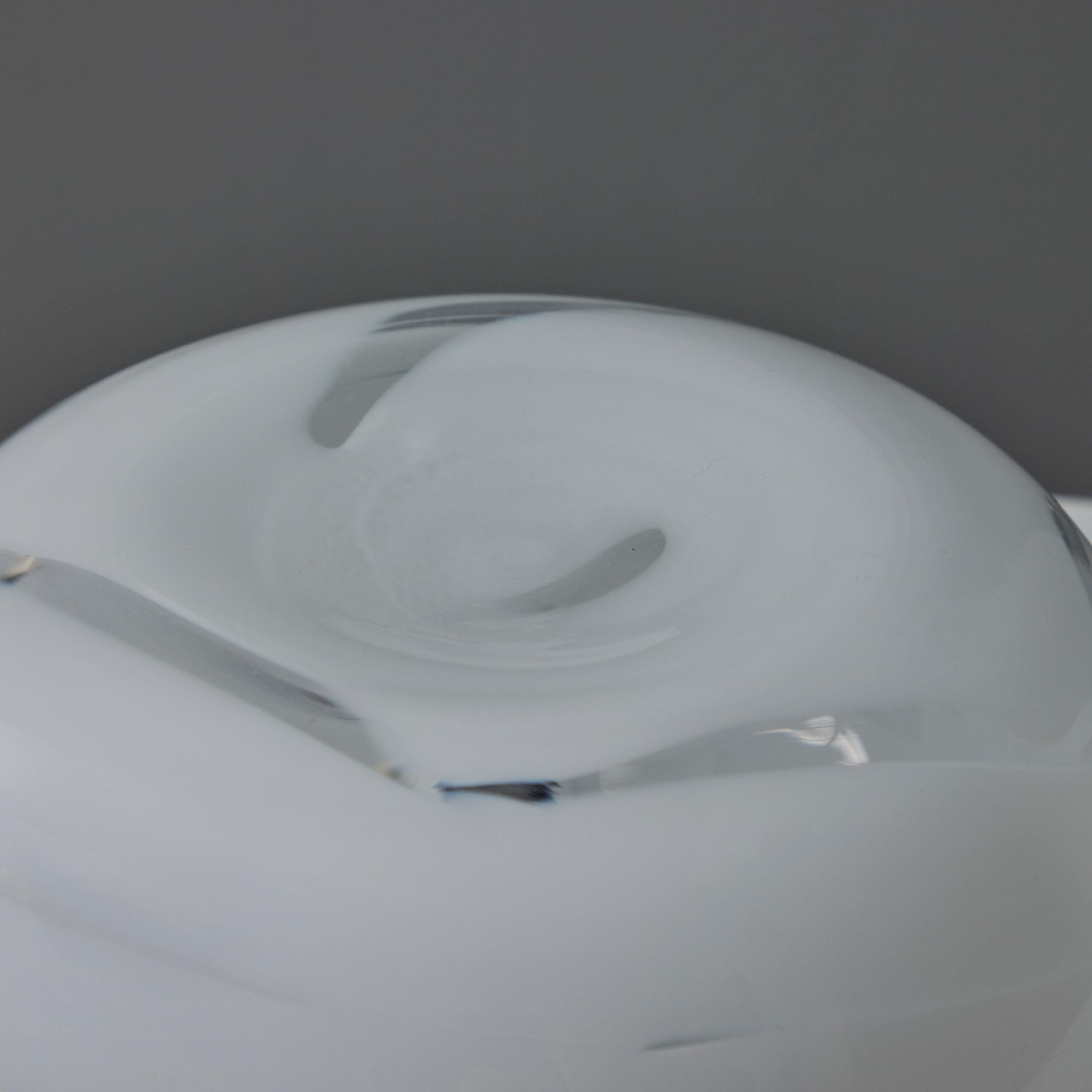 Pair of 1970s Mazzega Murano Glass Swirl Table Lamps For Sale 8