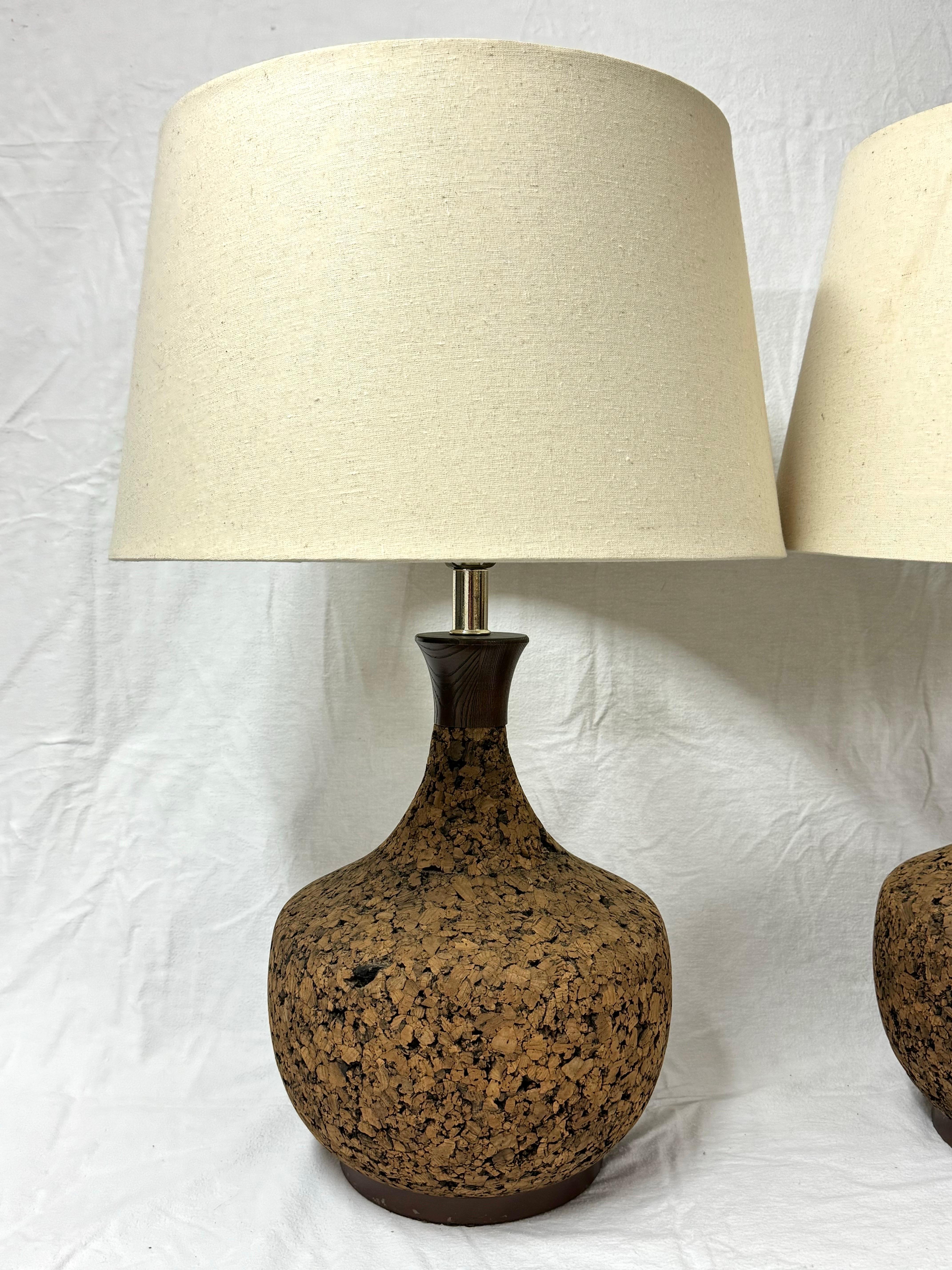 Paire de lampes en liège des années 1970 The Modernity en vente 5