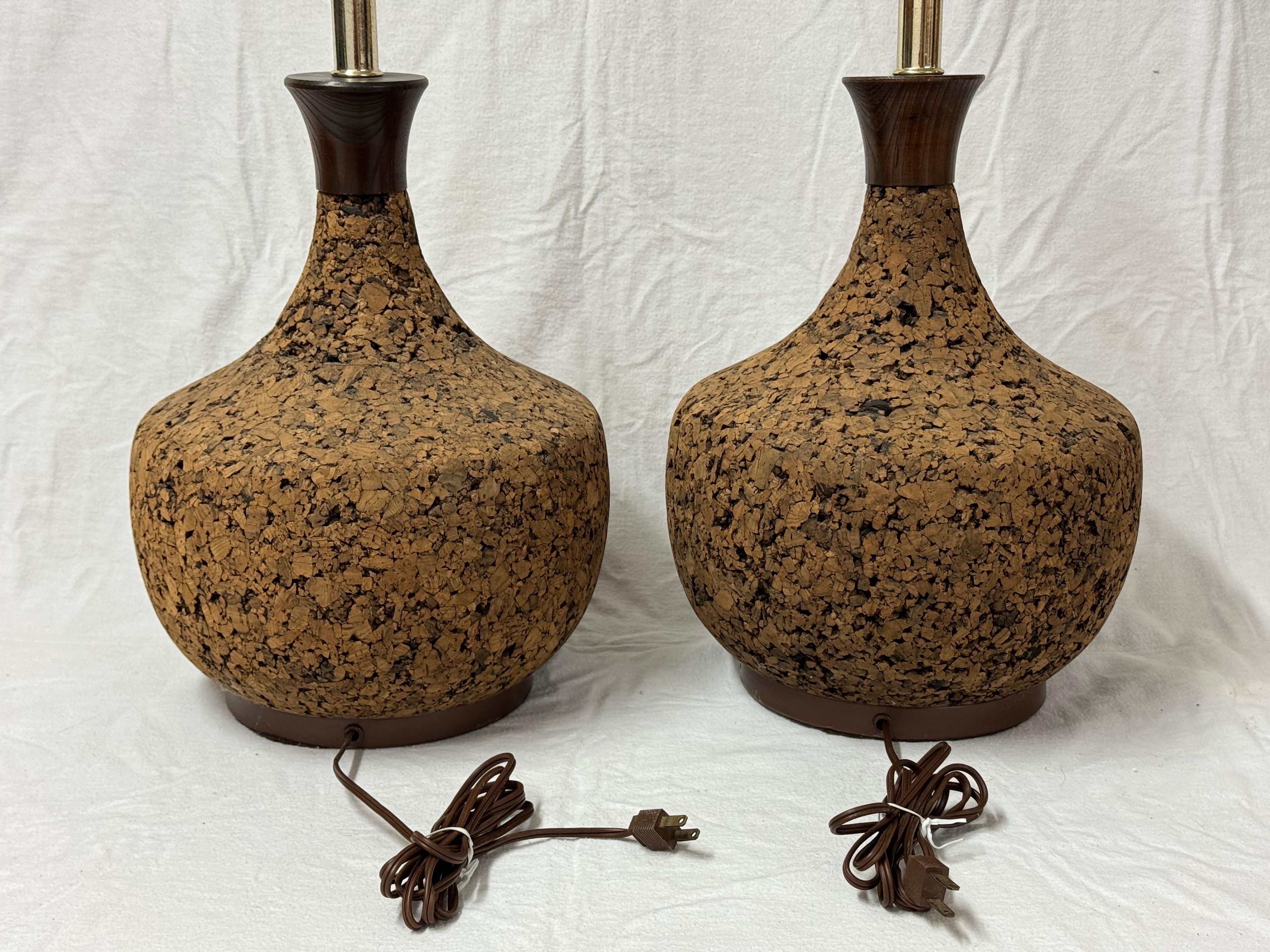 Lin Paire de lampes en liège des années 1970 The Modernity en vente