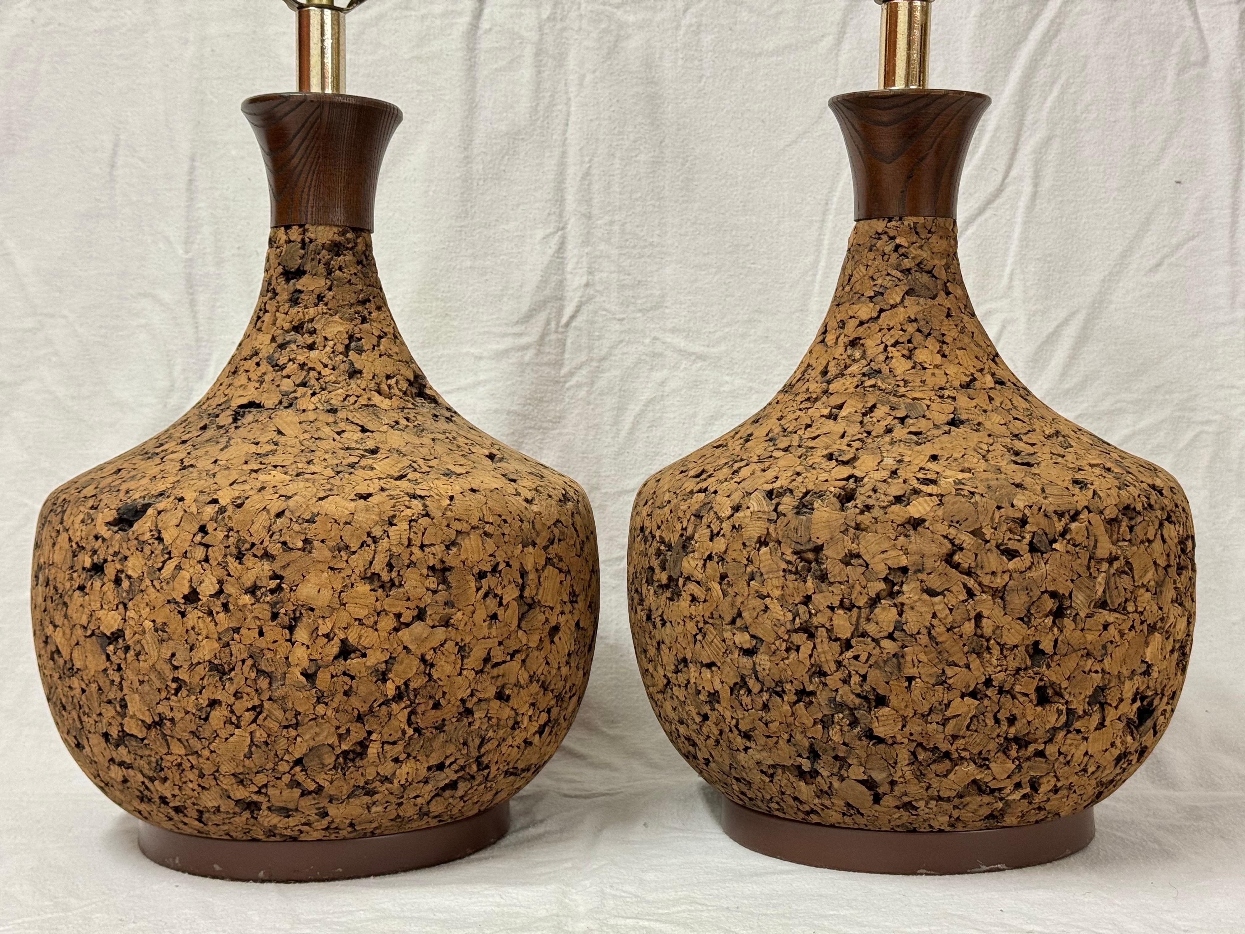Paire de lampes en liège des années 1970 The Modernity en vente 2