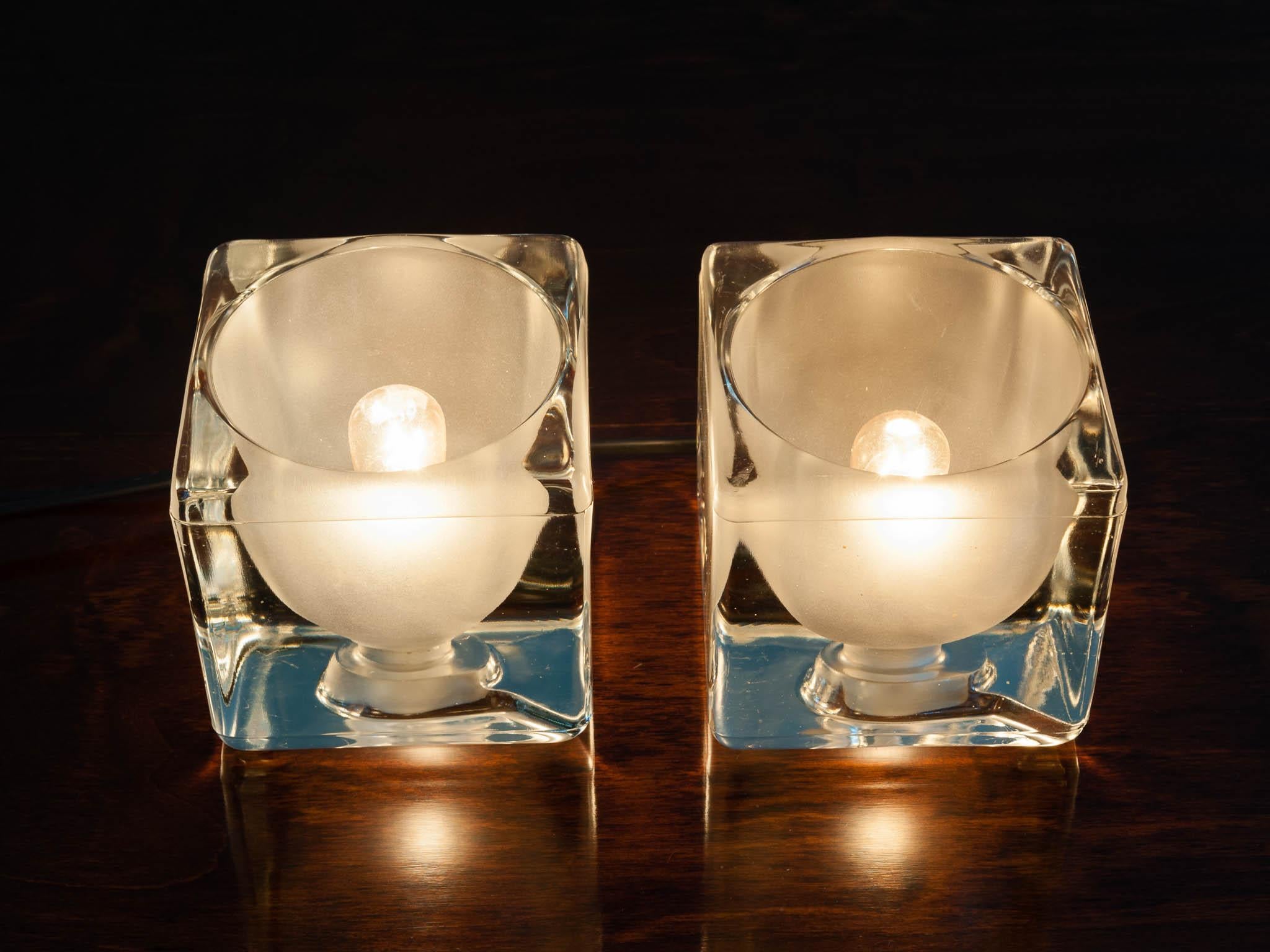 Pair of 1970s Midcentury Peill & Putzler German Frosted Cube Glass Lamps 1