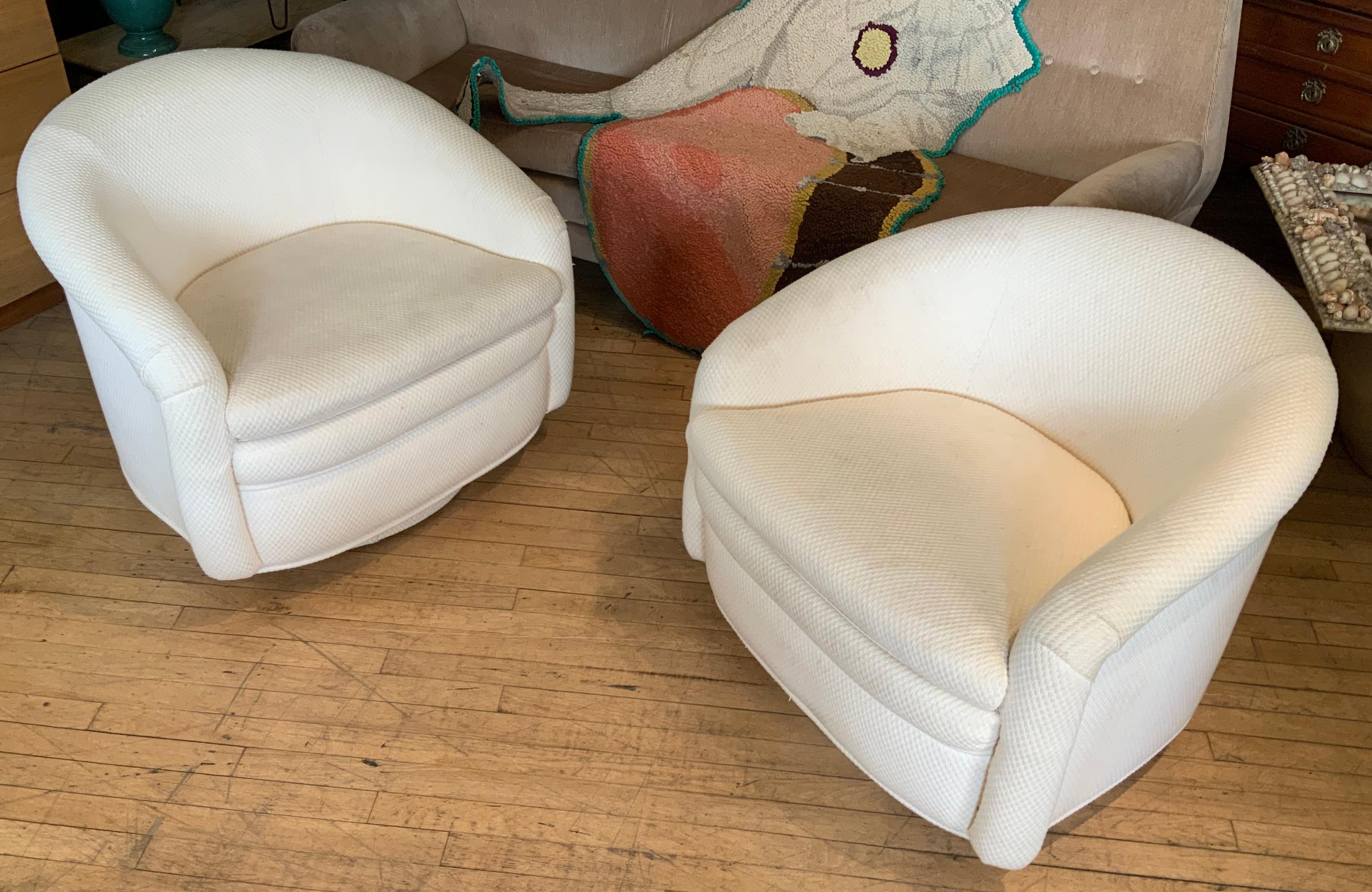 American Pair of 1970s Modern Swivel Lounge Chairs
