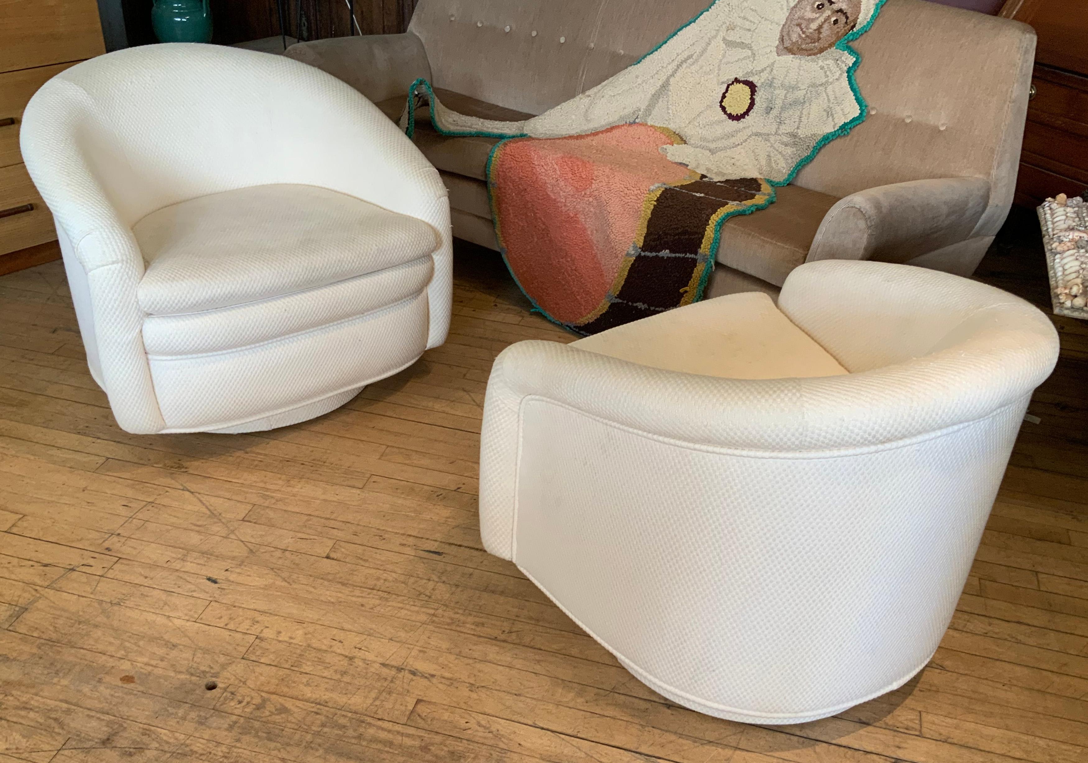 Upholstery Pair of 1970s Modern Swivel Lounge Chairs