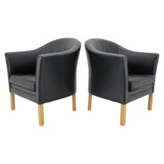 Pair of 1970s Mogens Hansen MH80 "Queen Chairs" in Black Leather and Oak