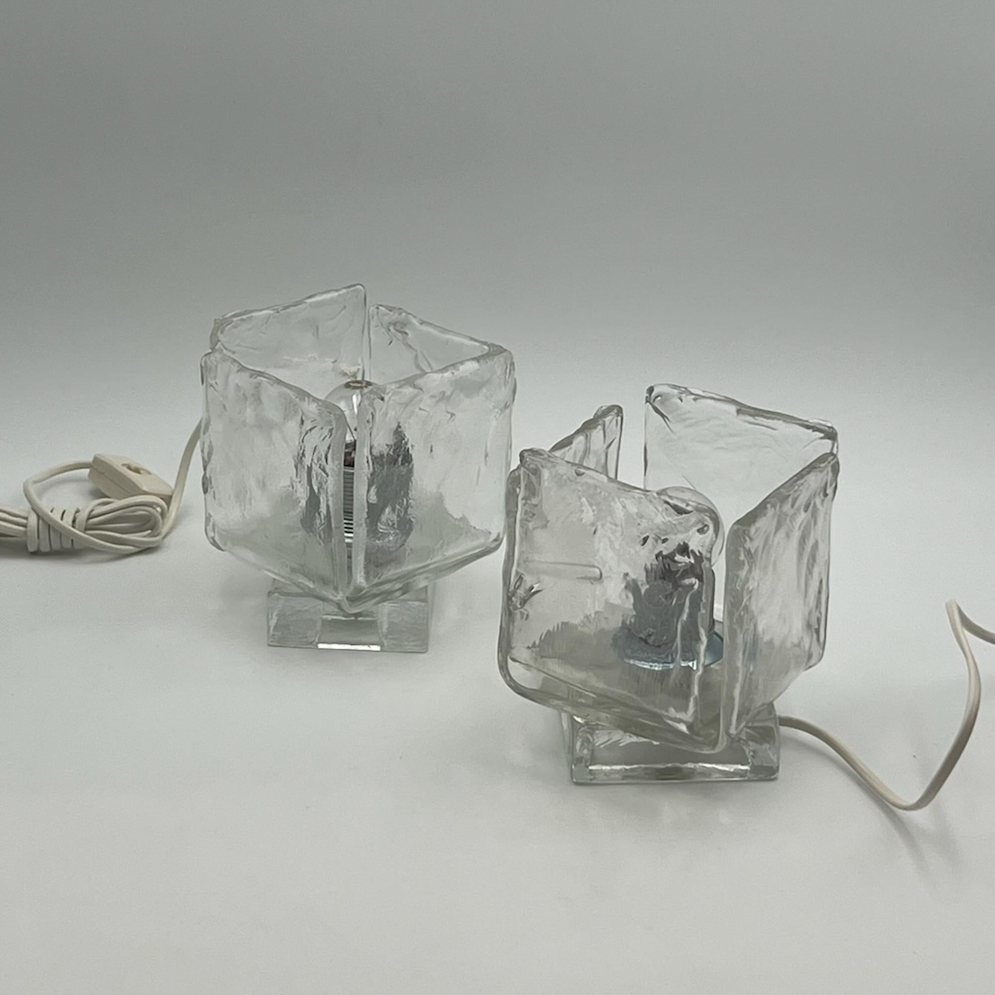 Paire de lampes en verre de Murano des années 1970 par Carlo Nason-Artisanal Excellence  en vente 2
