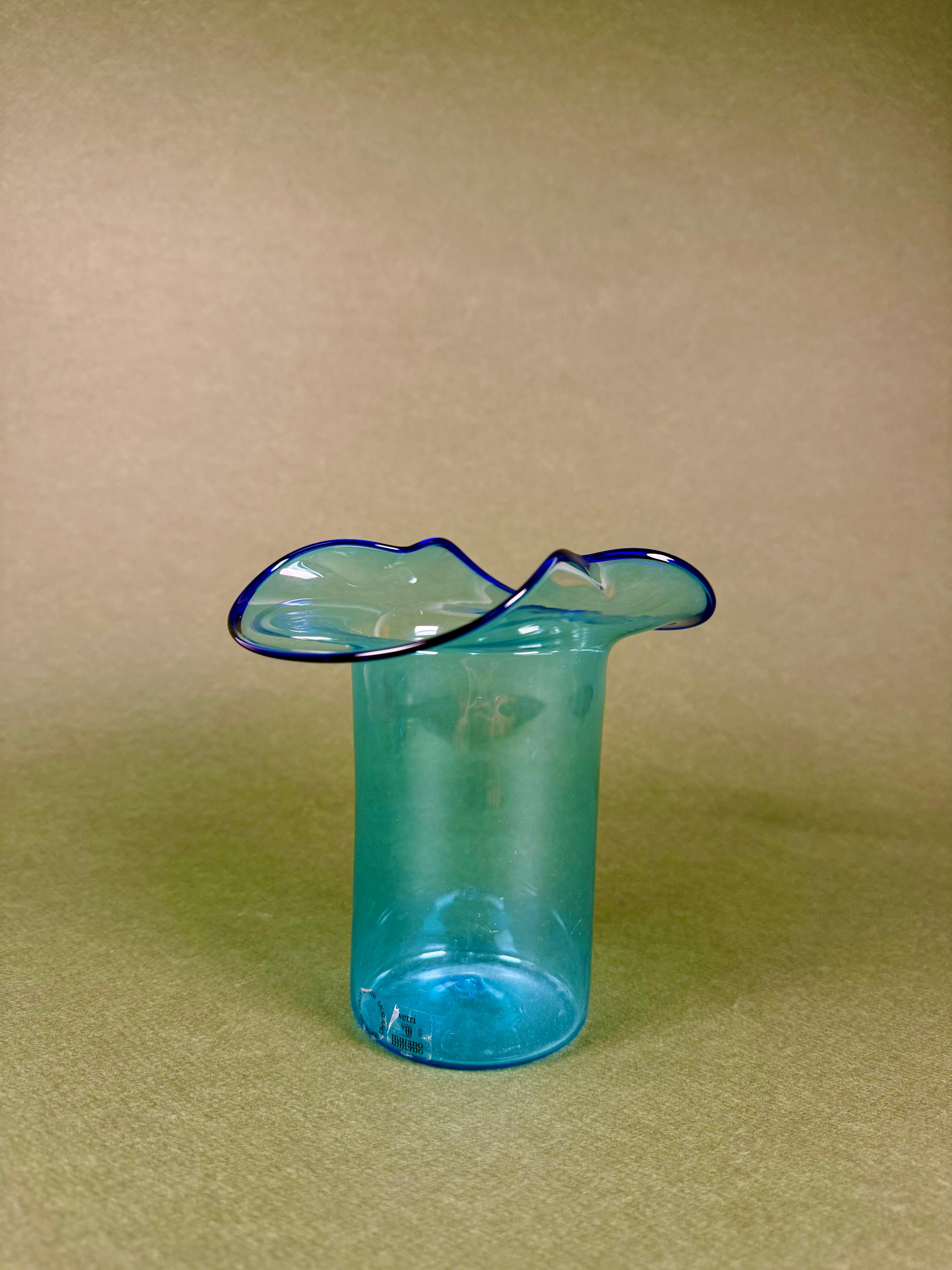 italien Paire de vases en verre de Murano des années 1970 en vente