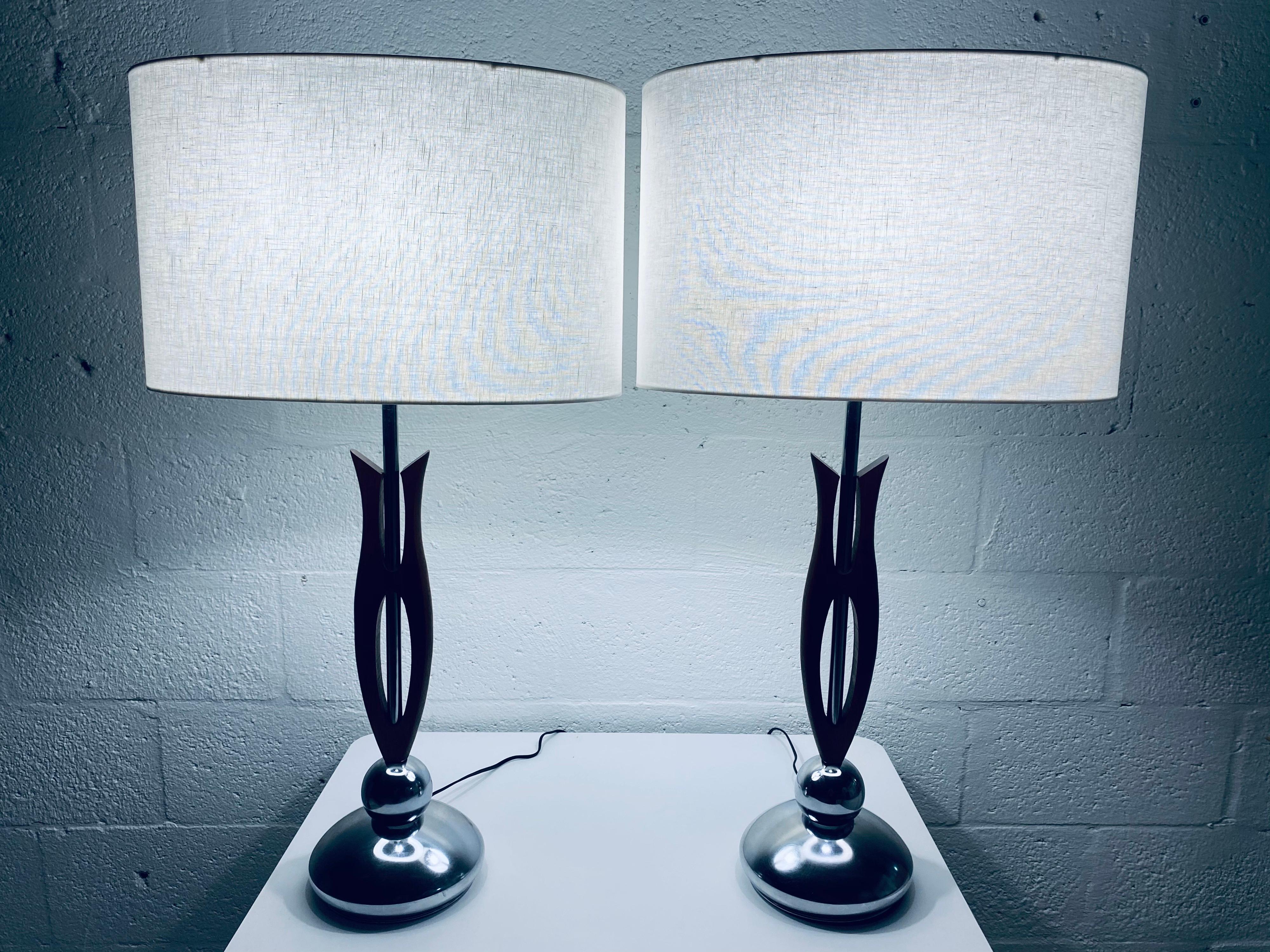 Pair of 1970s Nova Chrome and Walnut Wood Lamps with New Cotton Linen Shades In Good Condition For Sale In Miami, FL