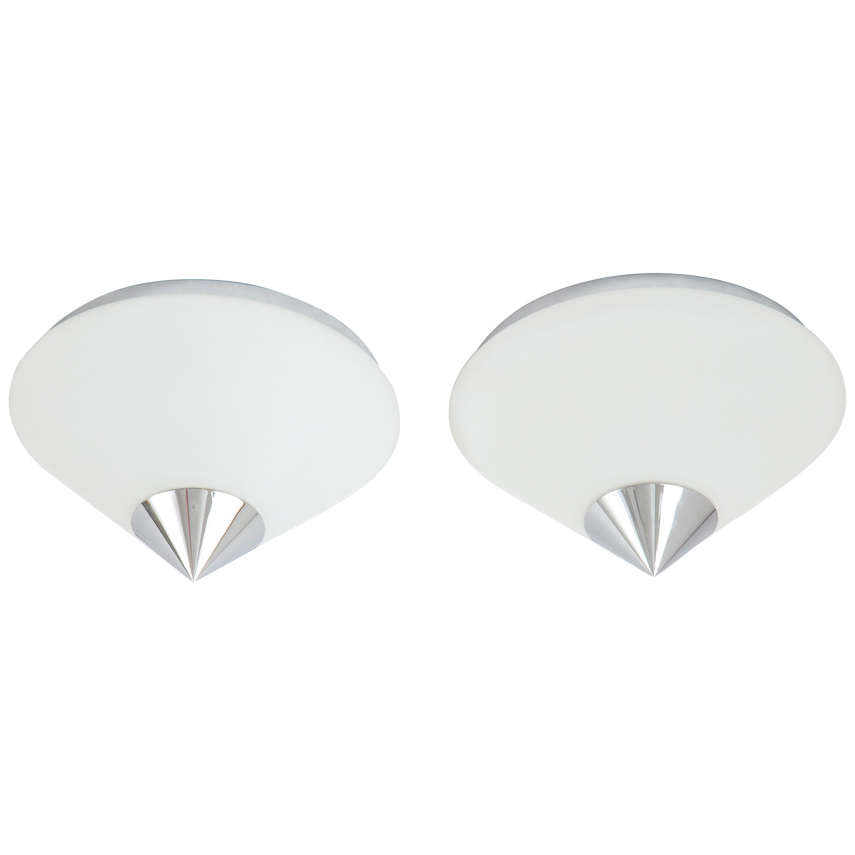 Paar 1970er Jahre Opalglas und Chrom Wandleuchten / Sconces von Limburg