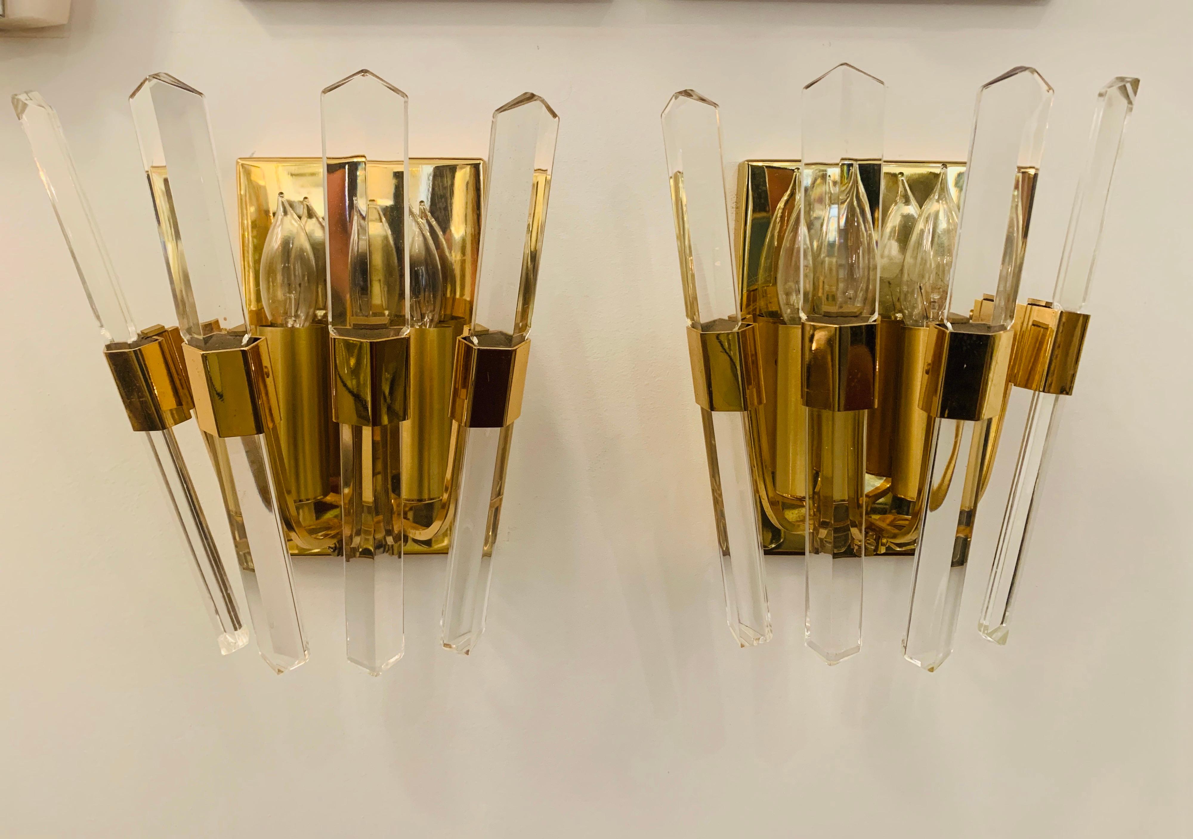 Pair of 1970s Oscar Torlasco Golden Crystal Wall Lights For Sale 5