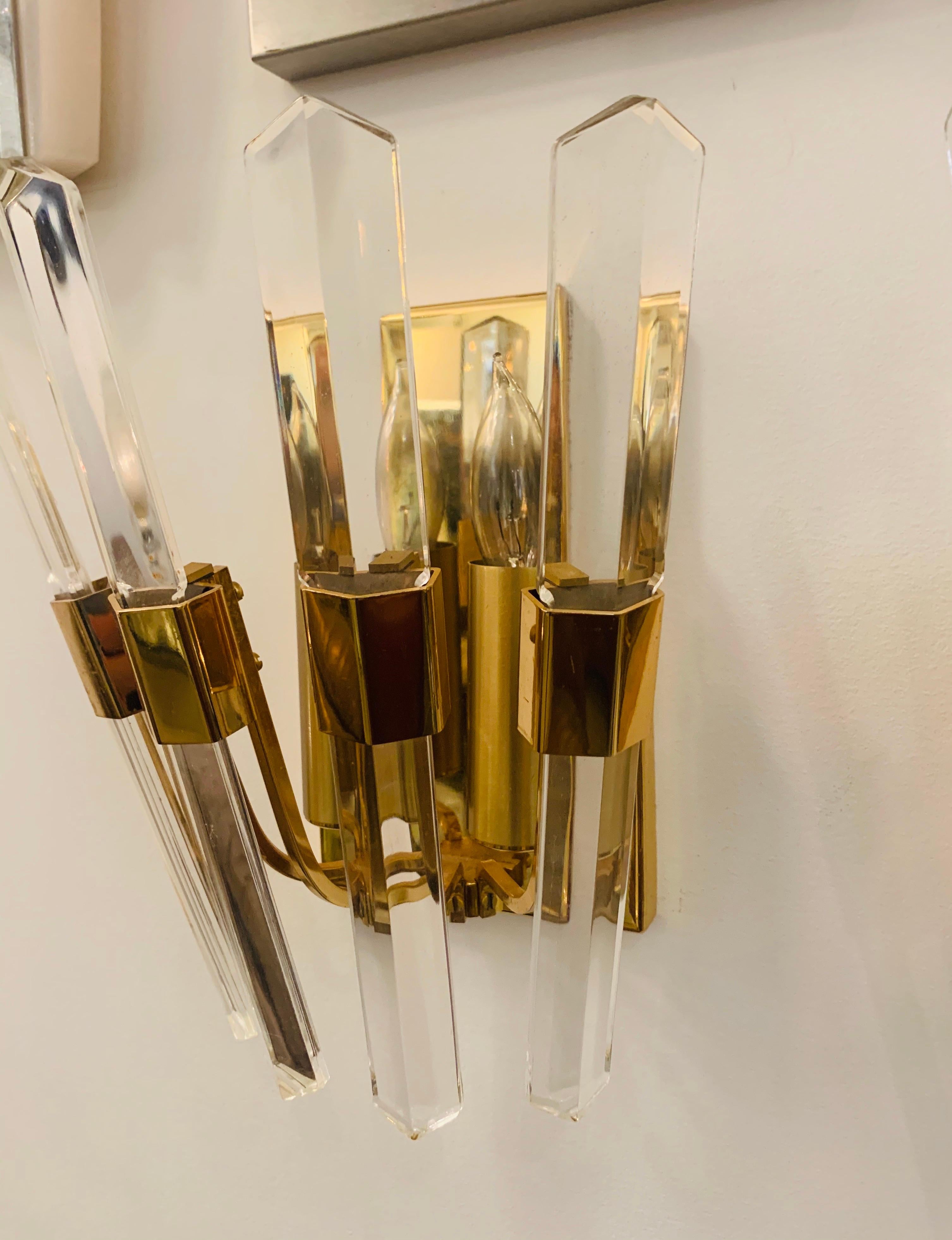 Pair of 1970s Oscar Torlasco Golden Crystal Wall Lights For Sale 7