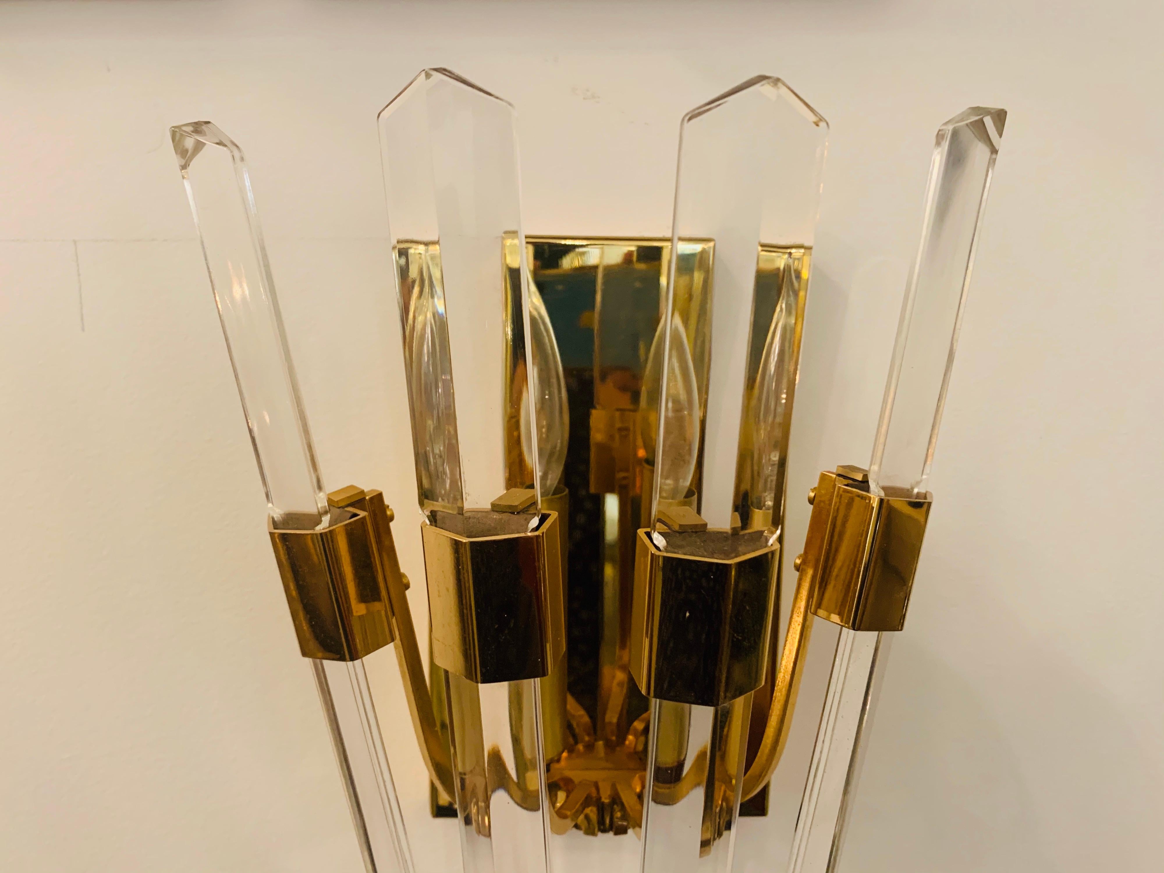 Pair of 1970s Oscar Torlasco Golden Crystal Wall Lights For Sale 2