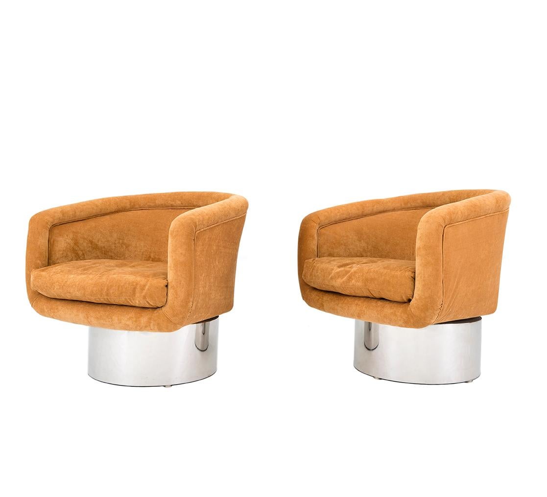 Pair of 1970s Pair of Swivel Armchairs - Leon Rosen for Pace Collection In Good Condition In Dubai, AE