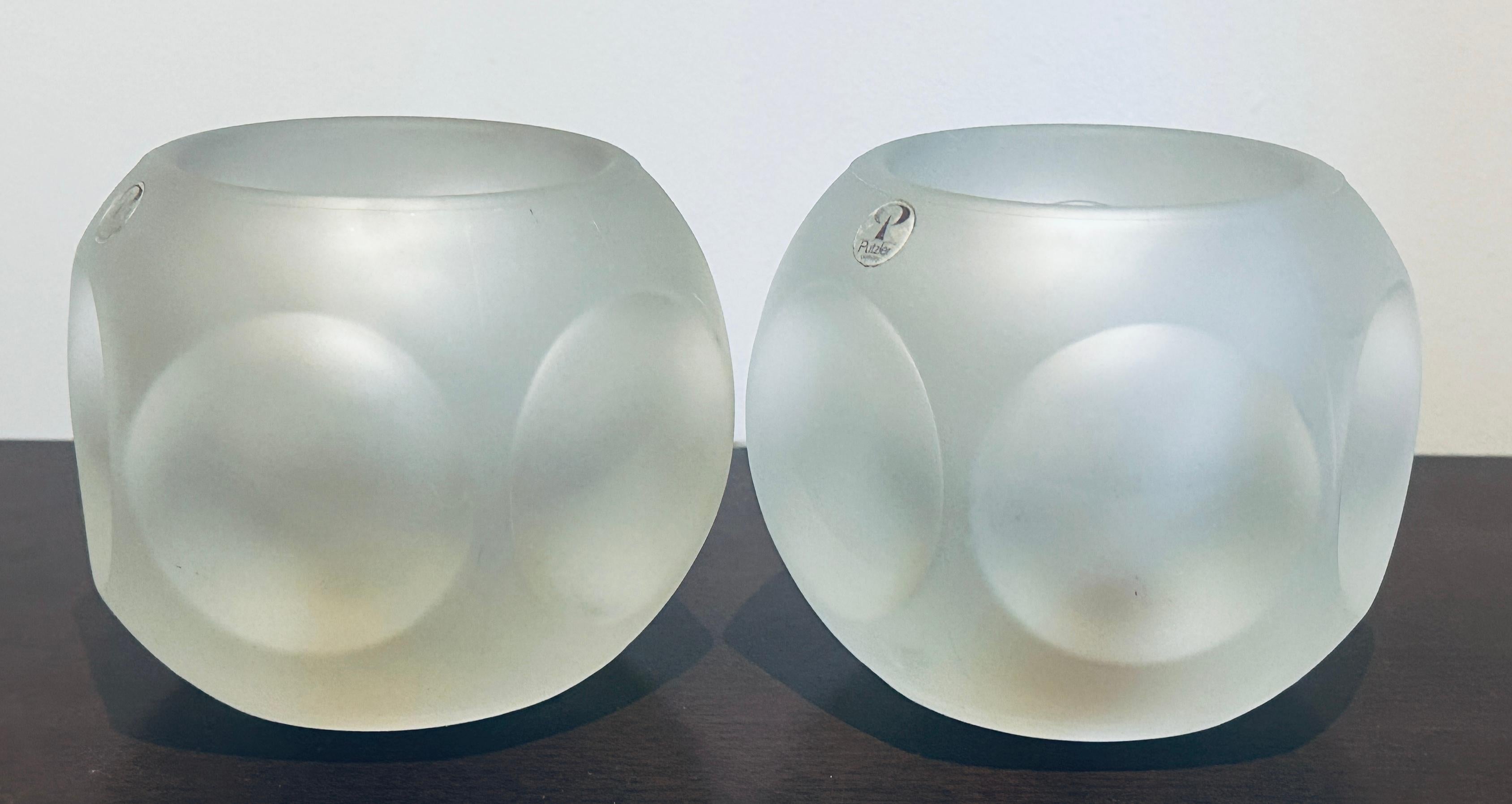 Paar 1970er Peill & Putzler Tischlampen aus mattiertem, gerundetem Glas im Angebot 7