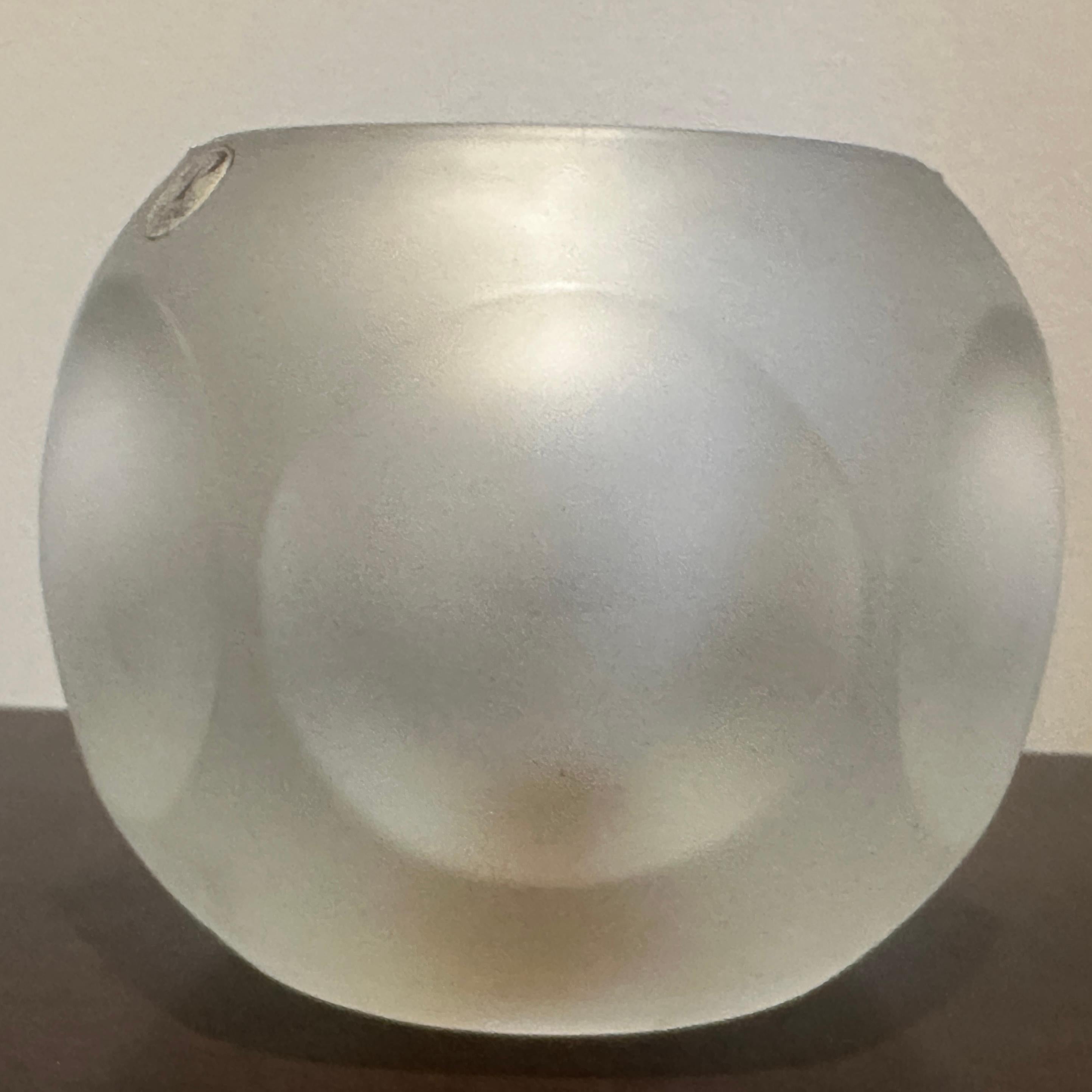 Paar 1970er Peill & Putzler Tischlampen aus mattiertem, gerundetem Glas im Angebot 11