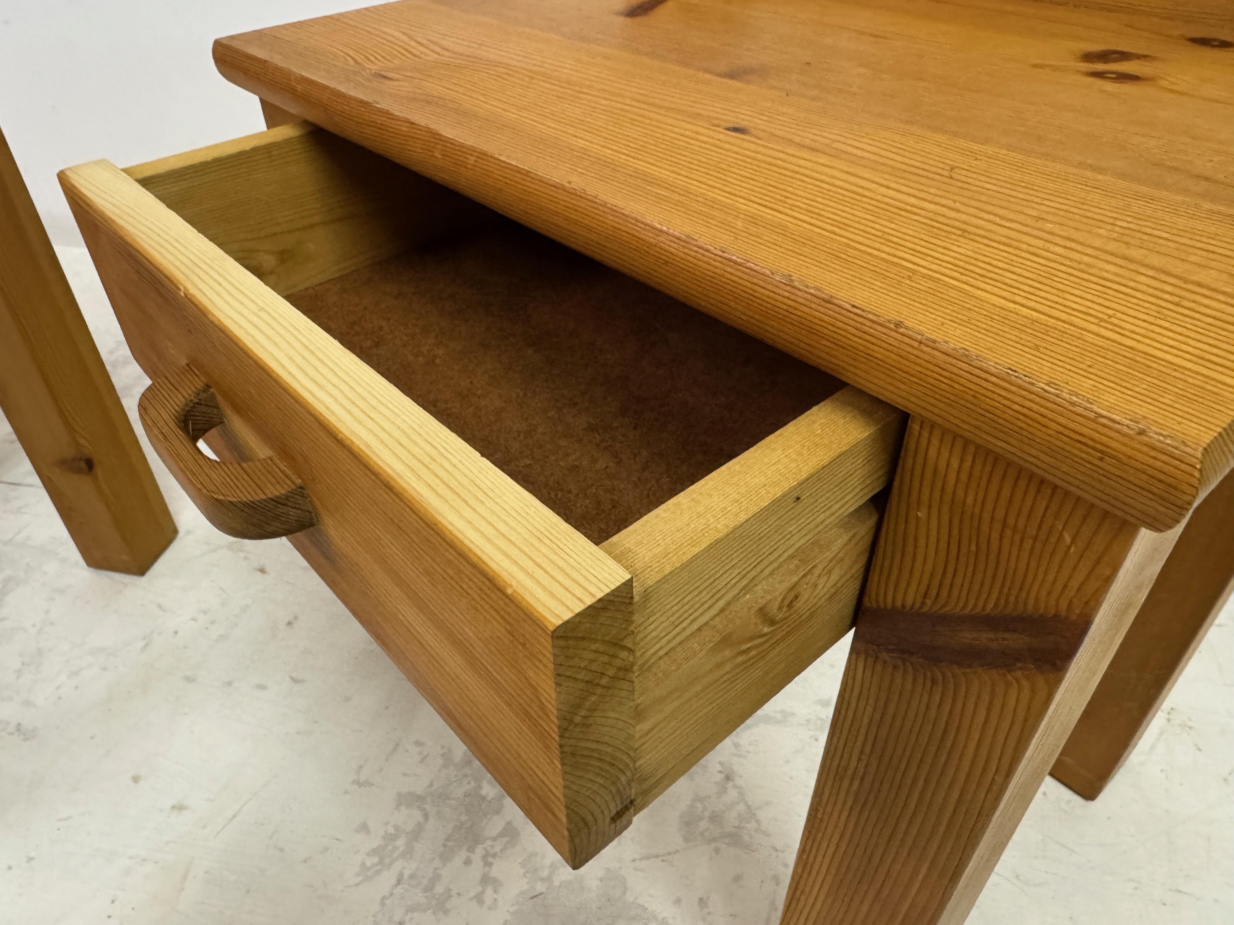 Pair of 1970s Pine Bedside Tables with Scalloped Backs For Sale 6