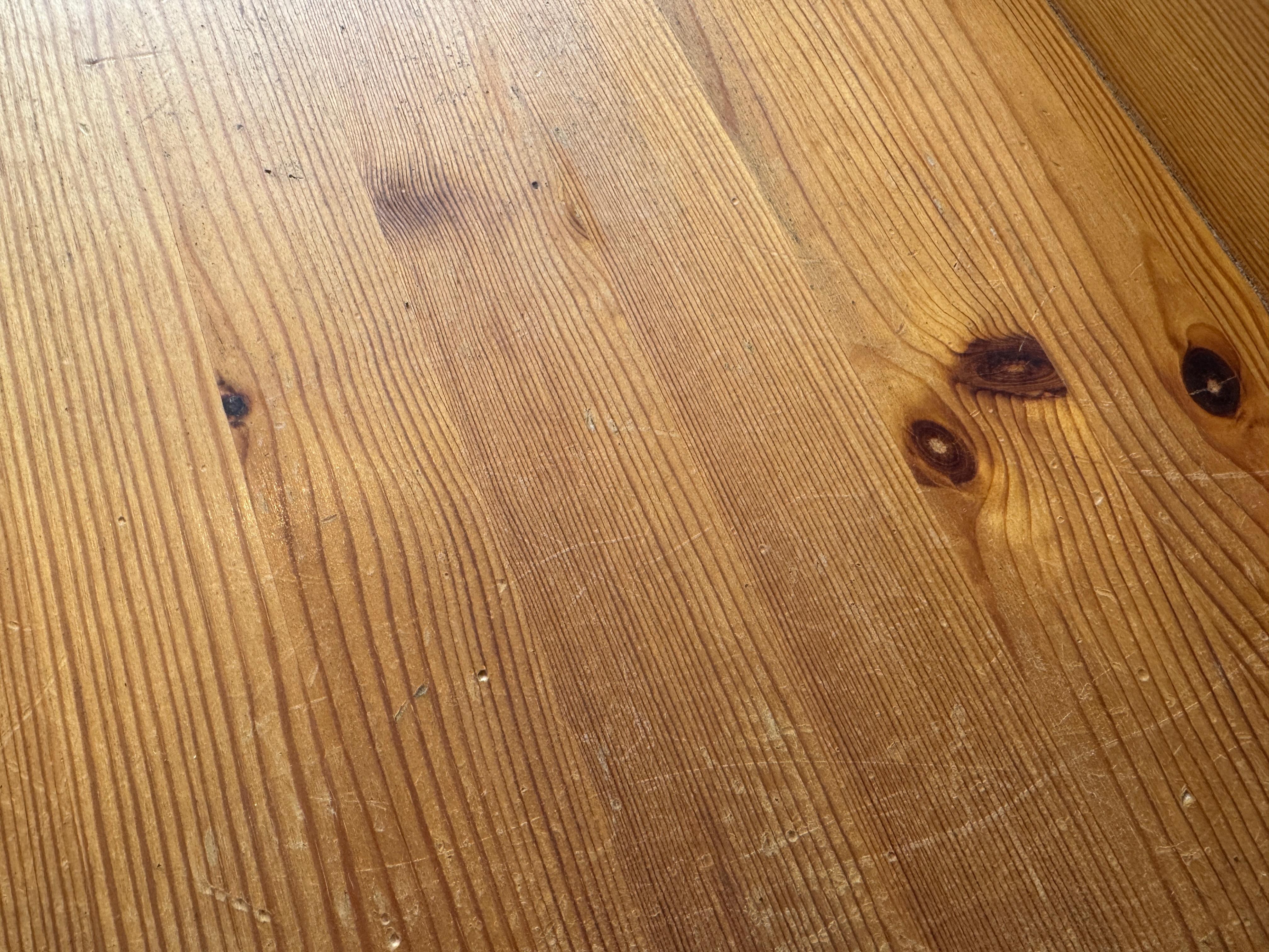Pair of 1970s Pine Bedside Tables with Scalloped Backs For Sale 13