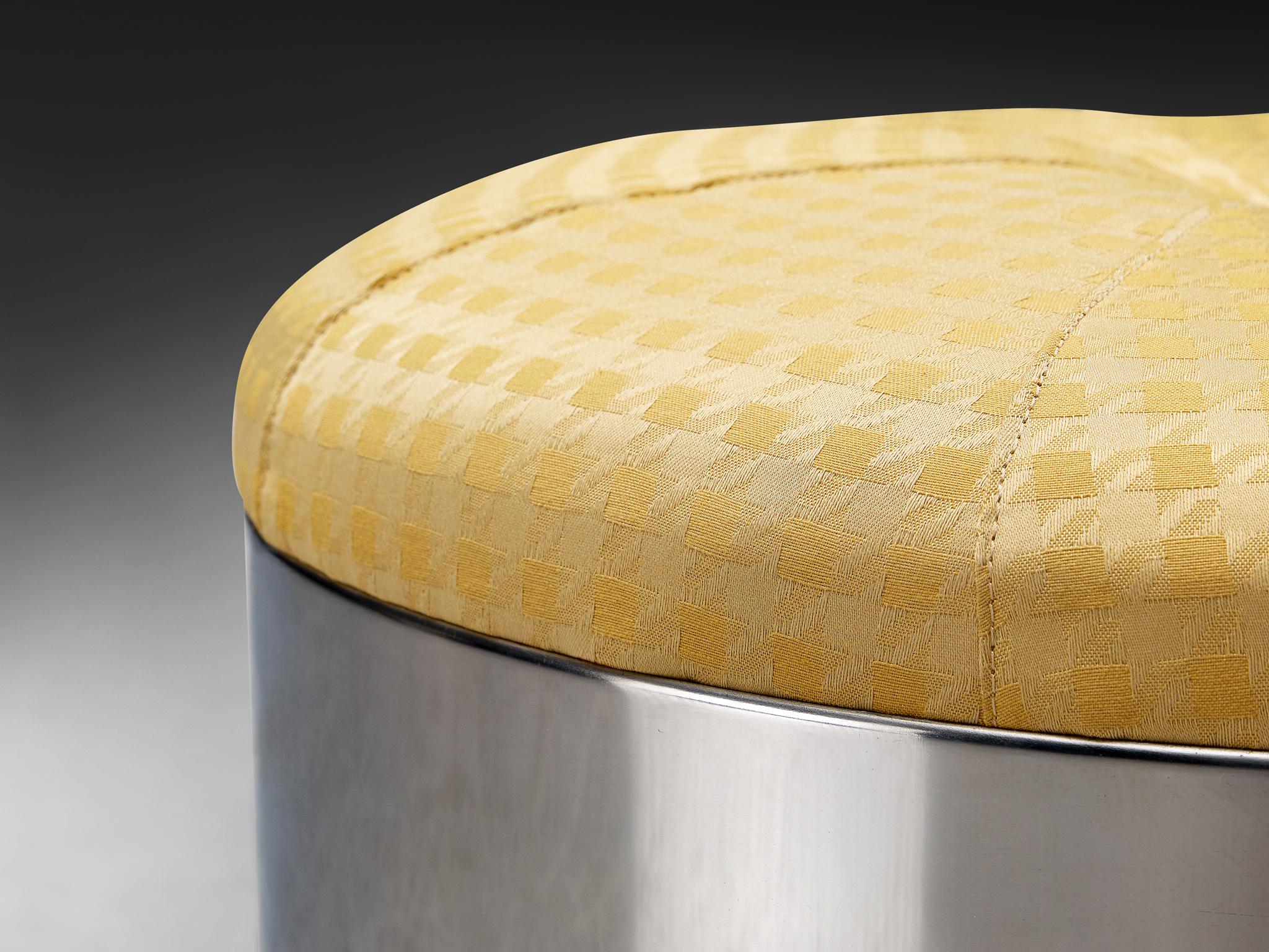 Pair of 1970s Post-Modern Movable Ottomans in Chromed Steel For Sale 4
