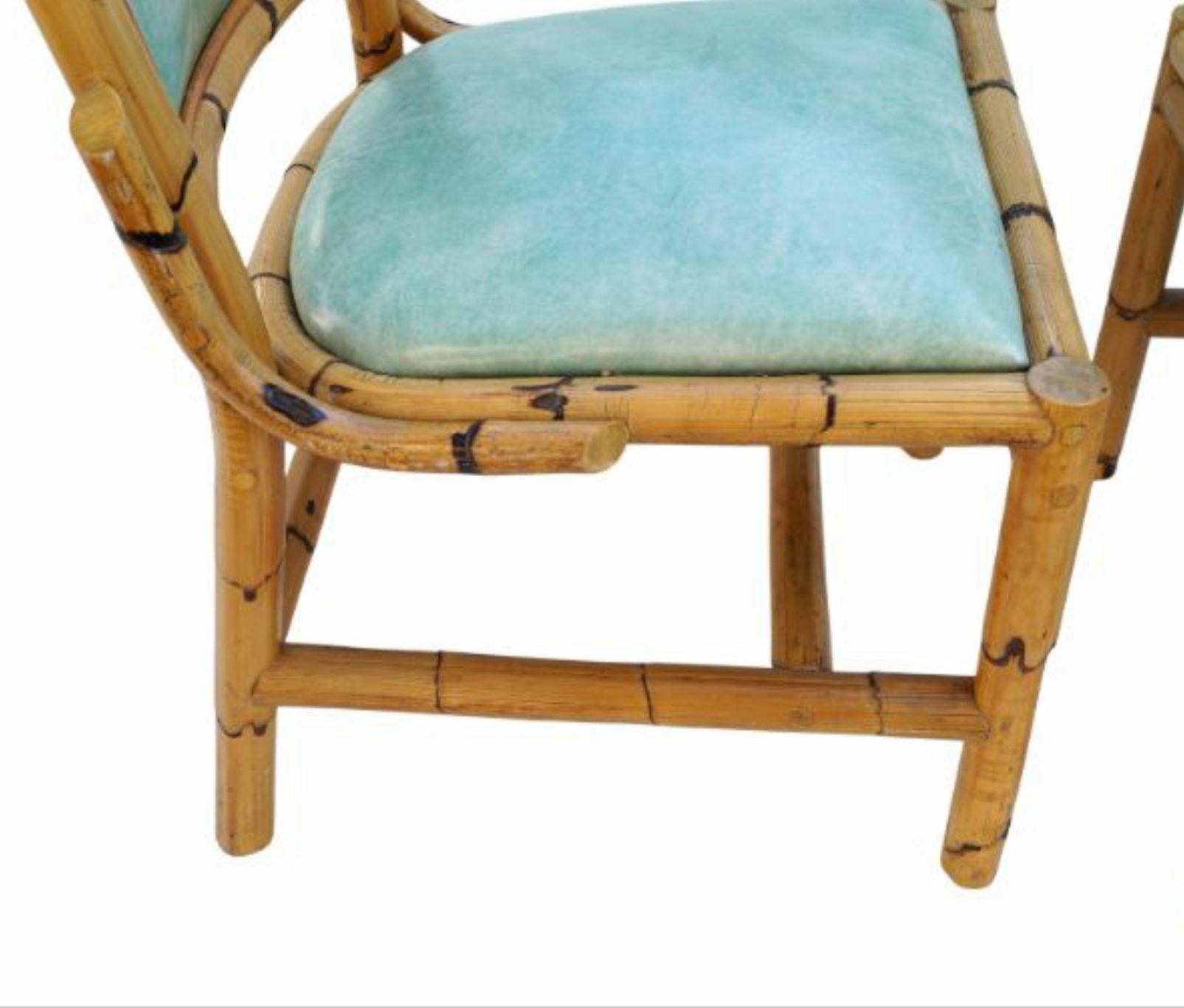 Paire de chaises d'appoint en rotin des années 1970, aspect bambou Décoration côtière en vente 1