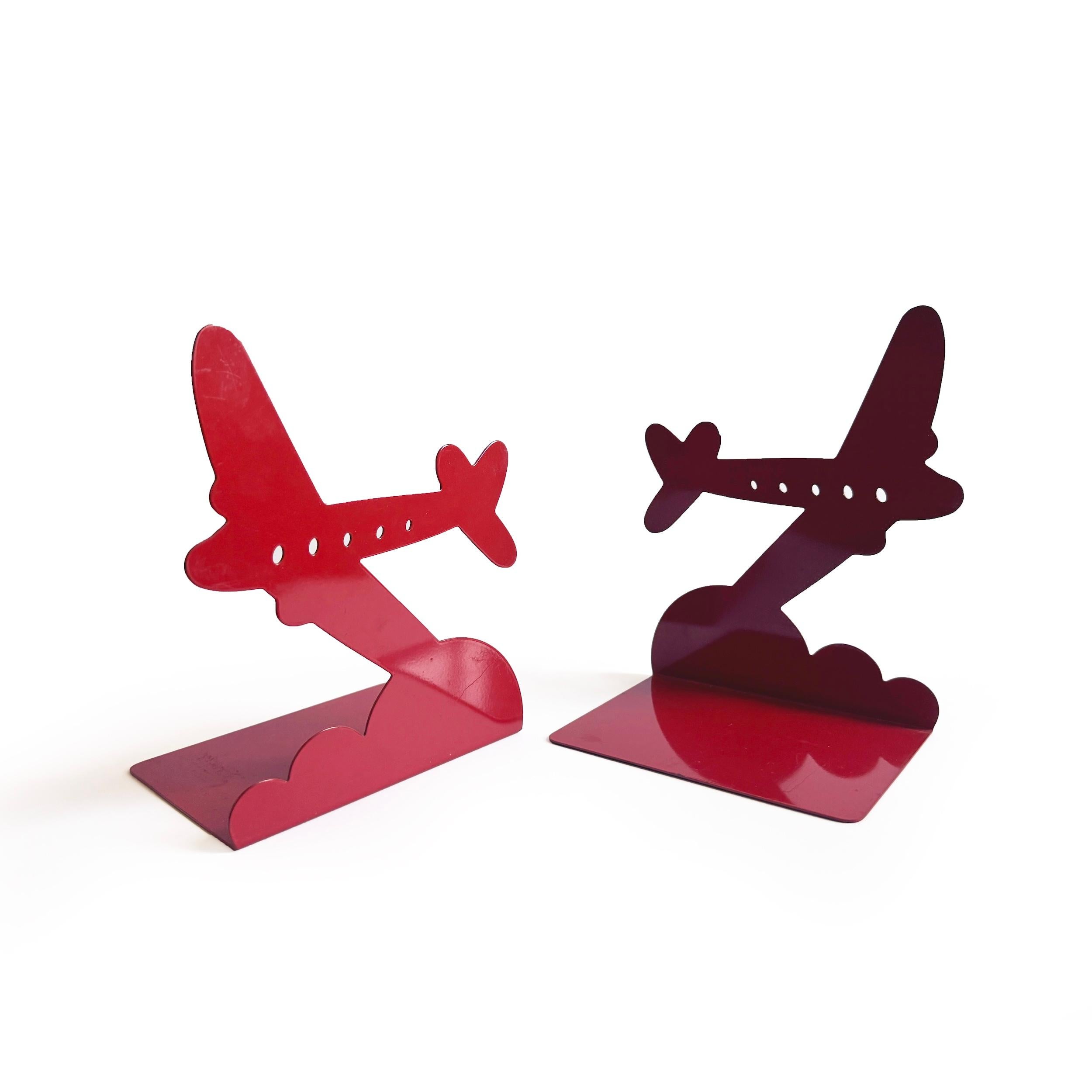 Postmoderne Pair of 1970s Red Airplane Bookends by Randall Schwartz for Moxie en vente