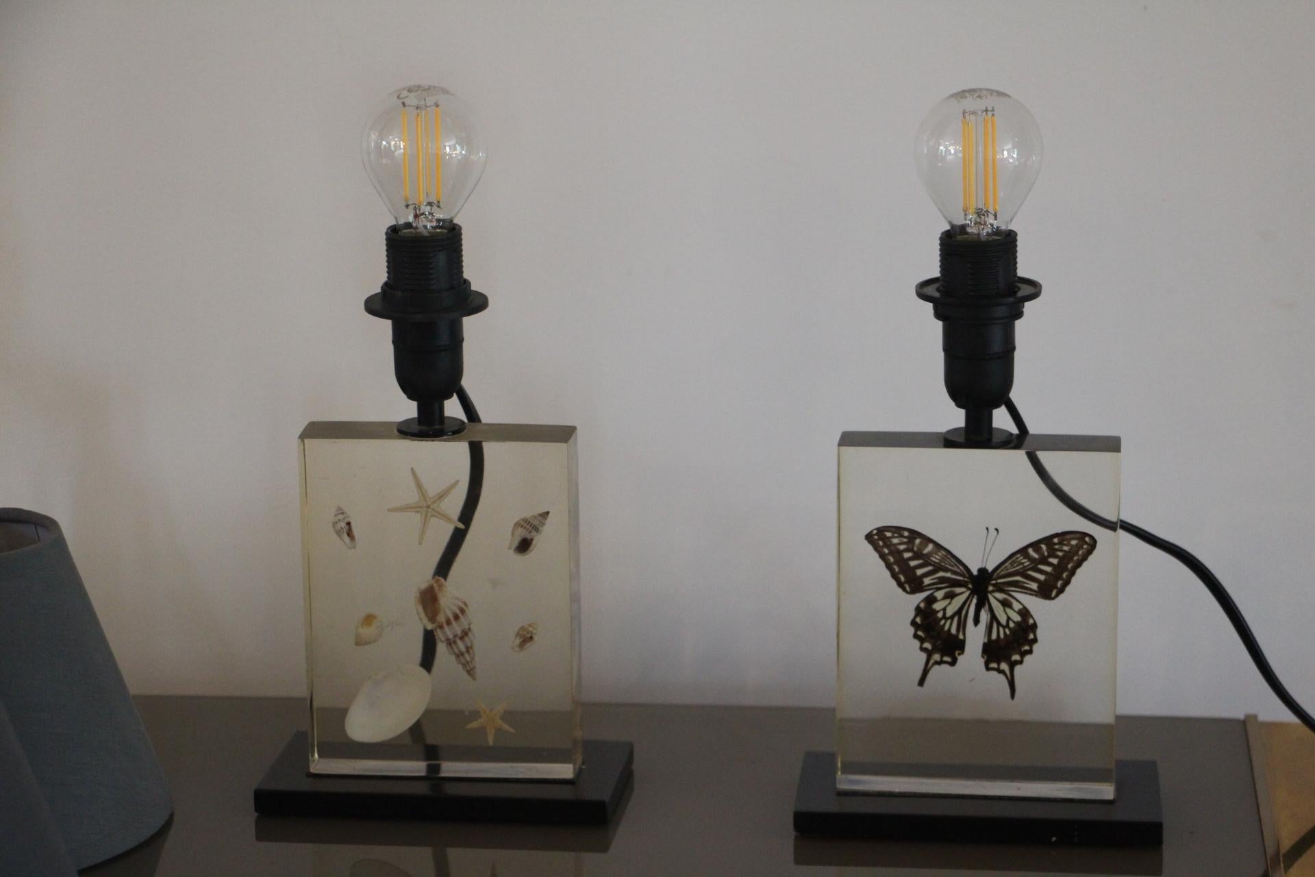 Pair of 1970's Resin Table Lamps with Inclusions For Sale 10