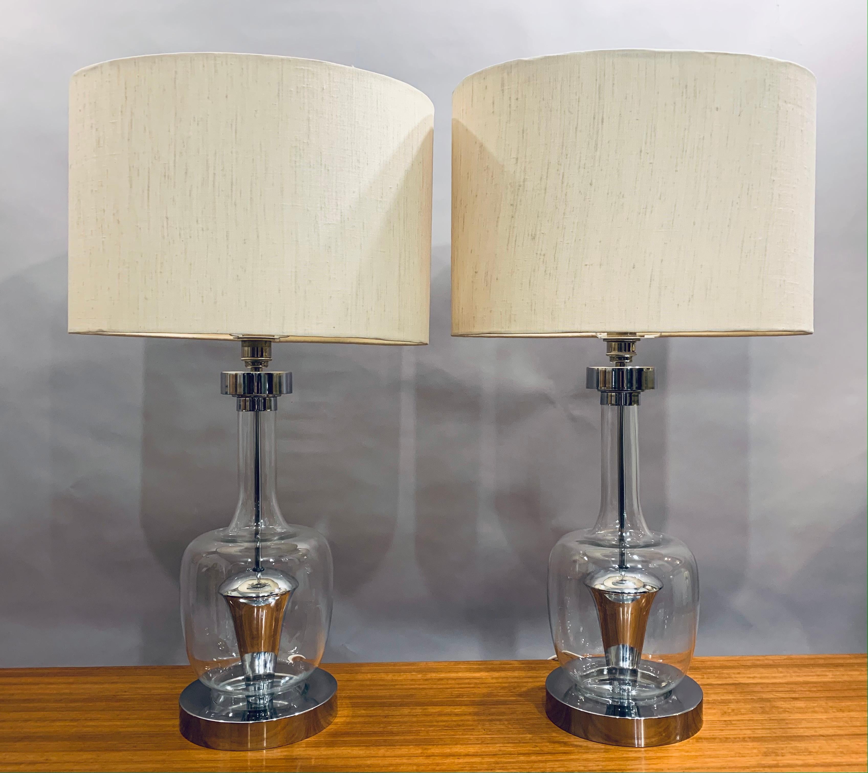 20th Century Pair of 1970s Richard Essig Style Space Age Glass & Chrome Table Lamps Inc Shade