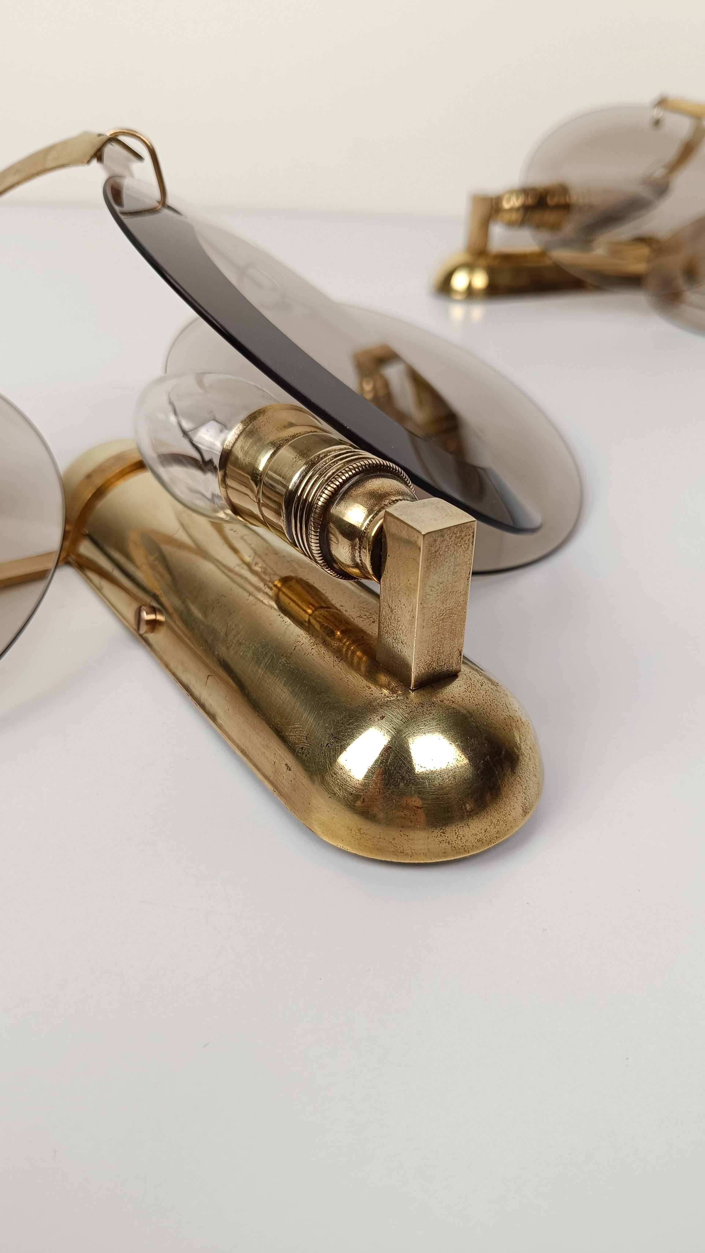 Mid-Century Modern Pair of 1970s Sciolari Sconces in Brass and Smoked Bevelled Glass Discs, Italy For Sale
