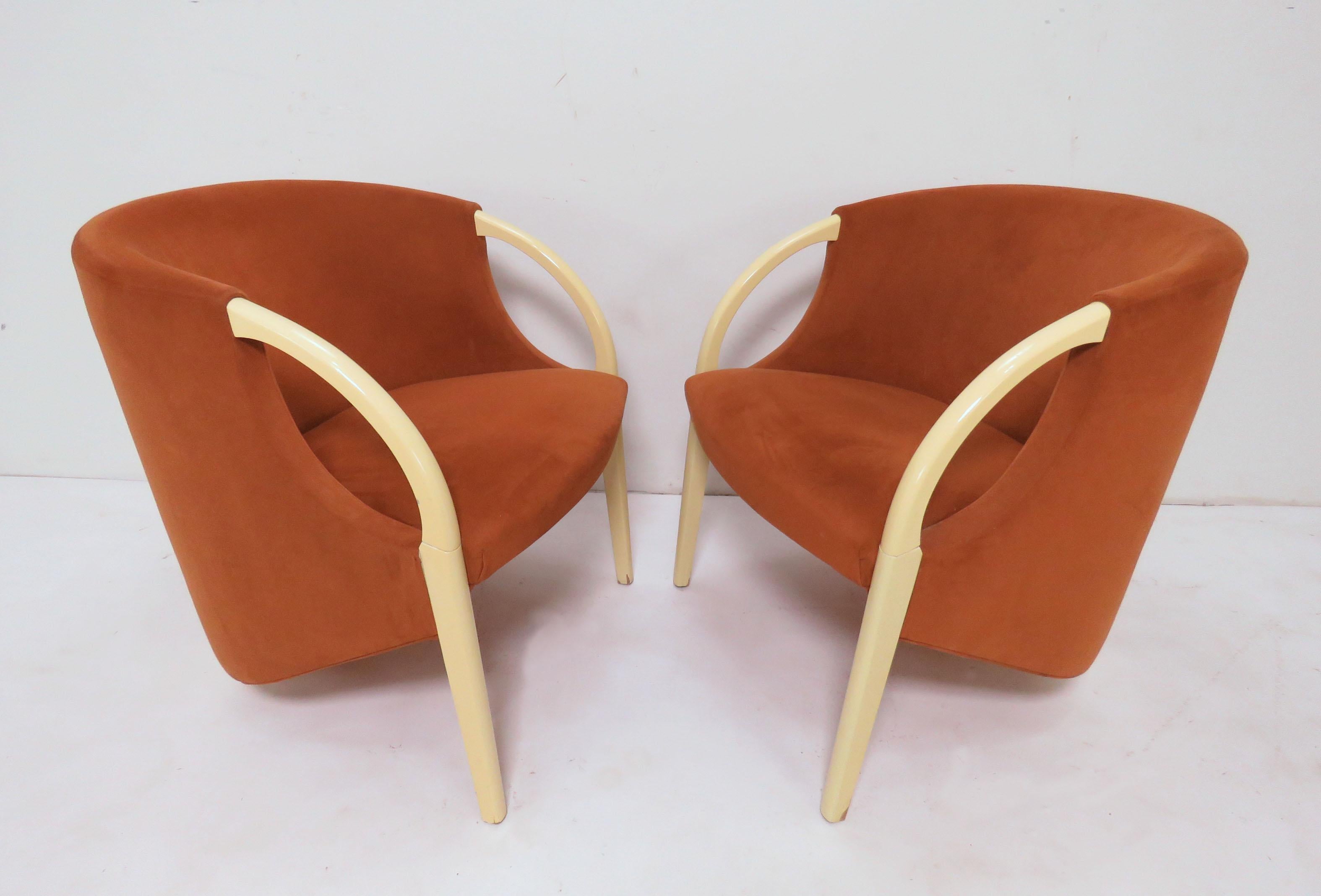 Late 20th Century Pair of 1970s Sculptural Three Legged Lounge Chairs