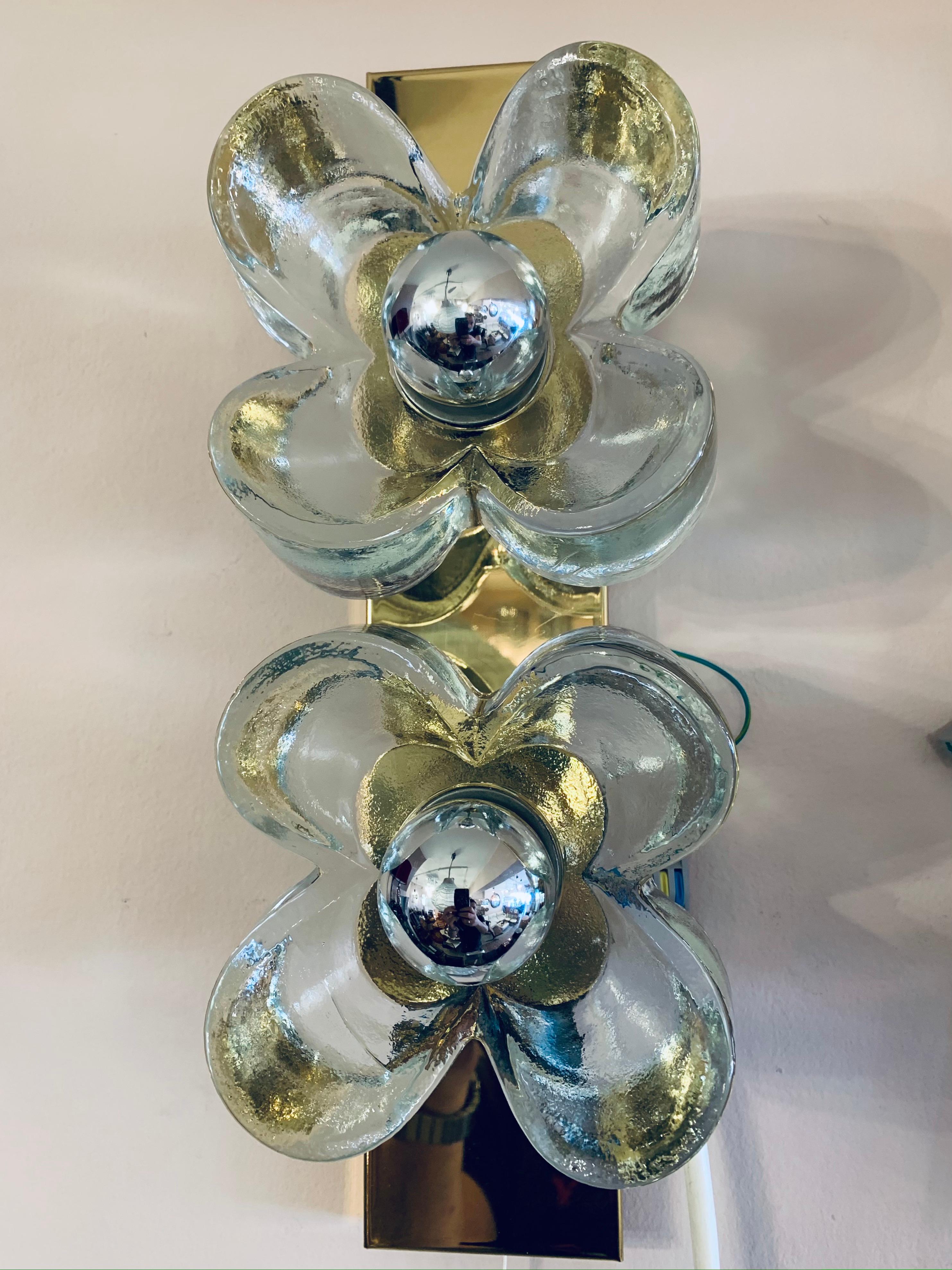 Pair of 1970s Sische Lighting Brass and Murano Glass Flower Wall Sconce Lights 9