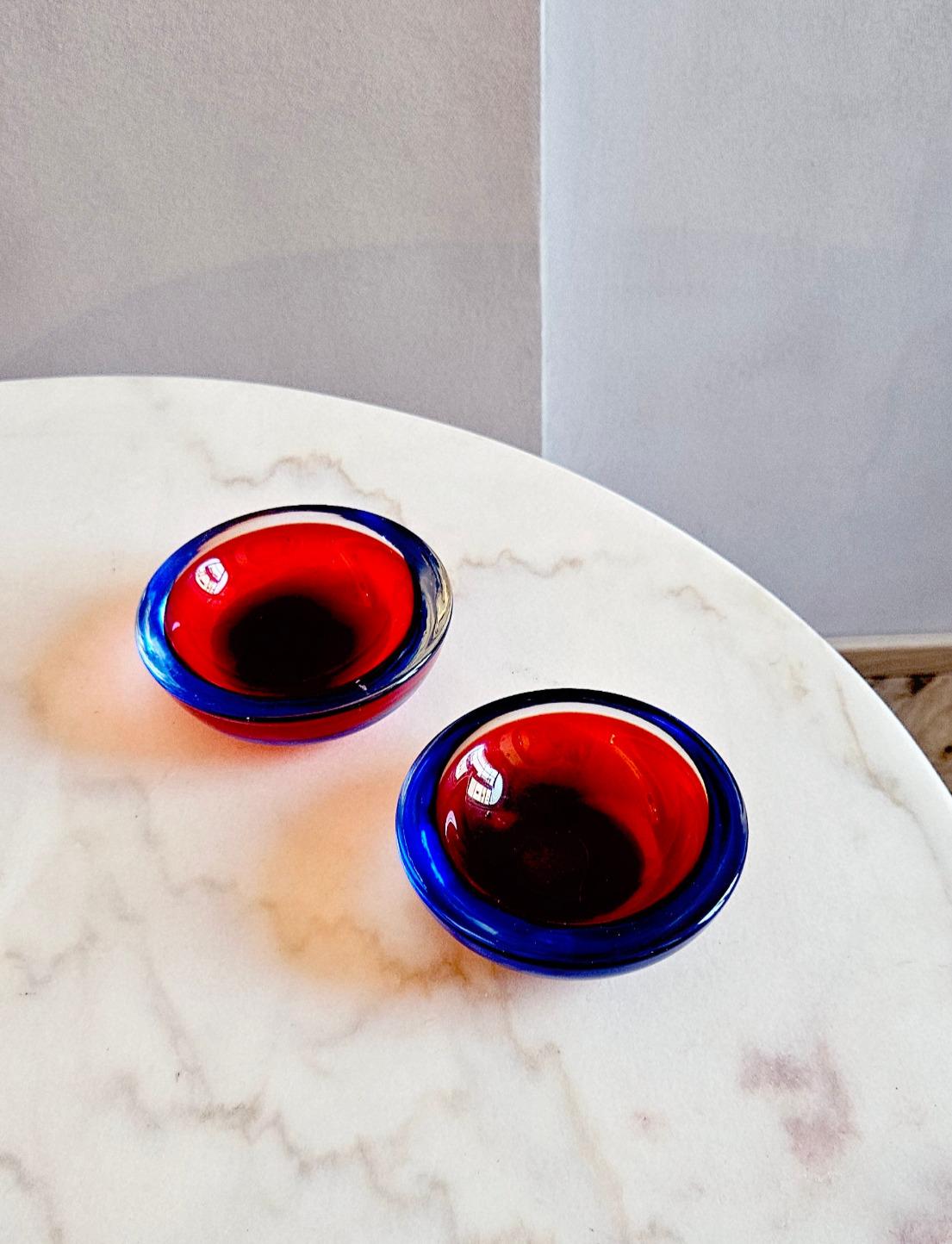 Pair of 1970s Sommerso Red and Purple Murano Glass Bowls 3