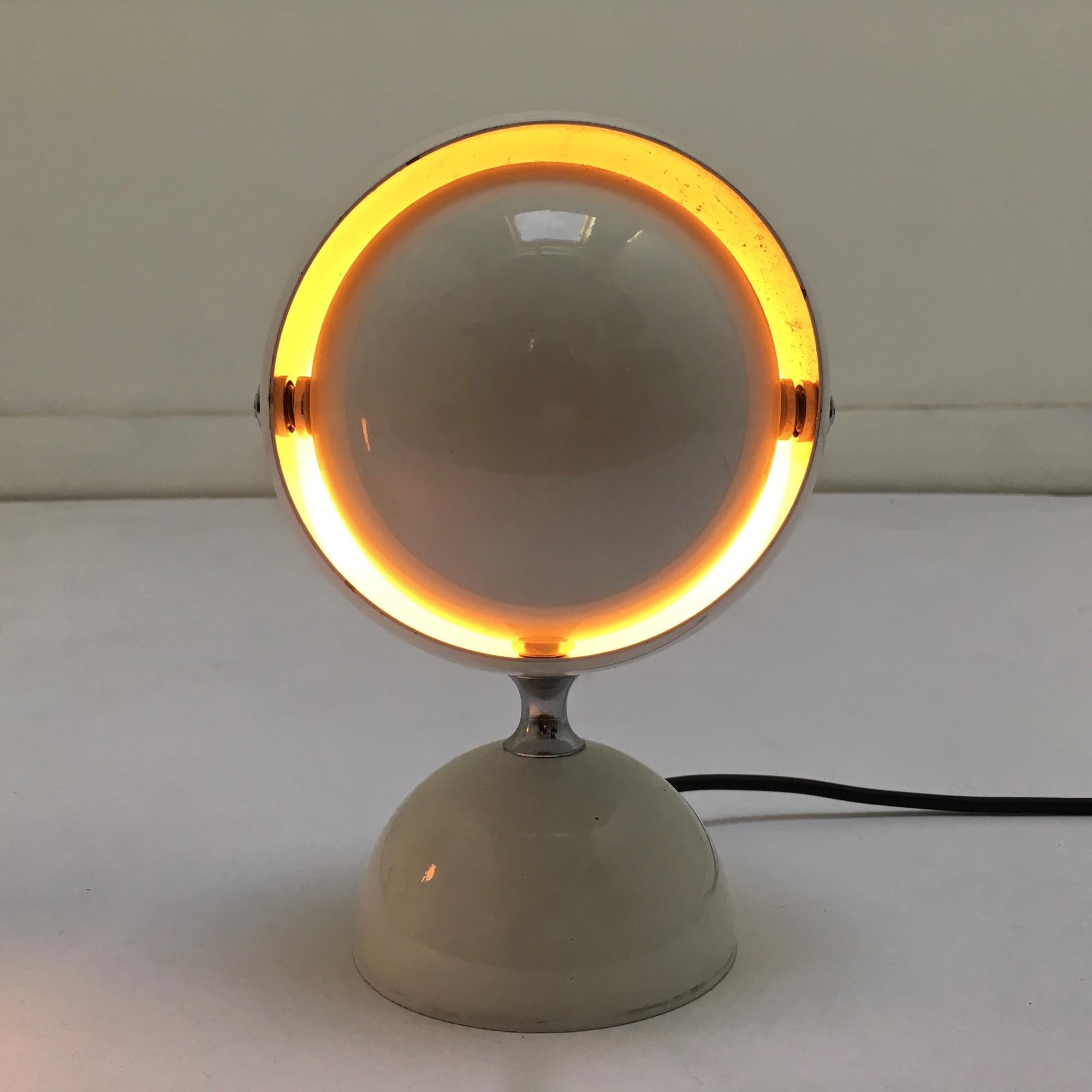 Pair of 1970s Space Age Eye Ball Lamp 3