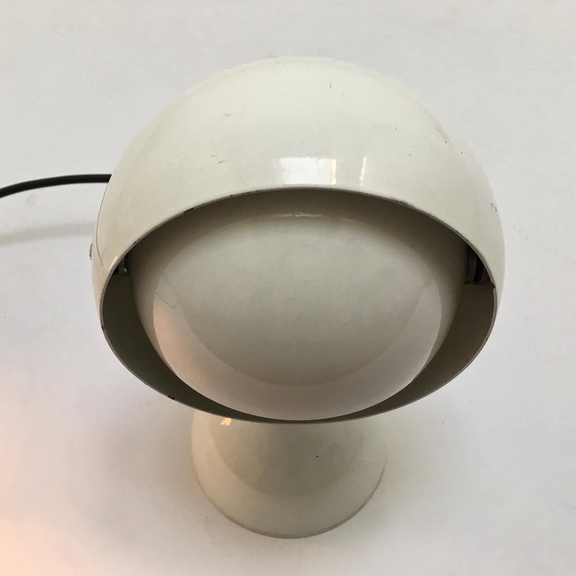 Pair of 1970s Space Age Eye Ball Lamp 2