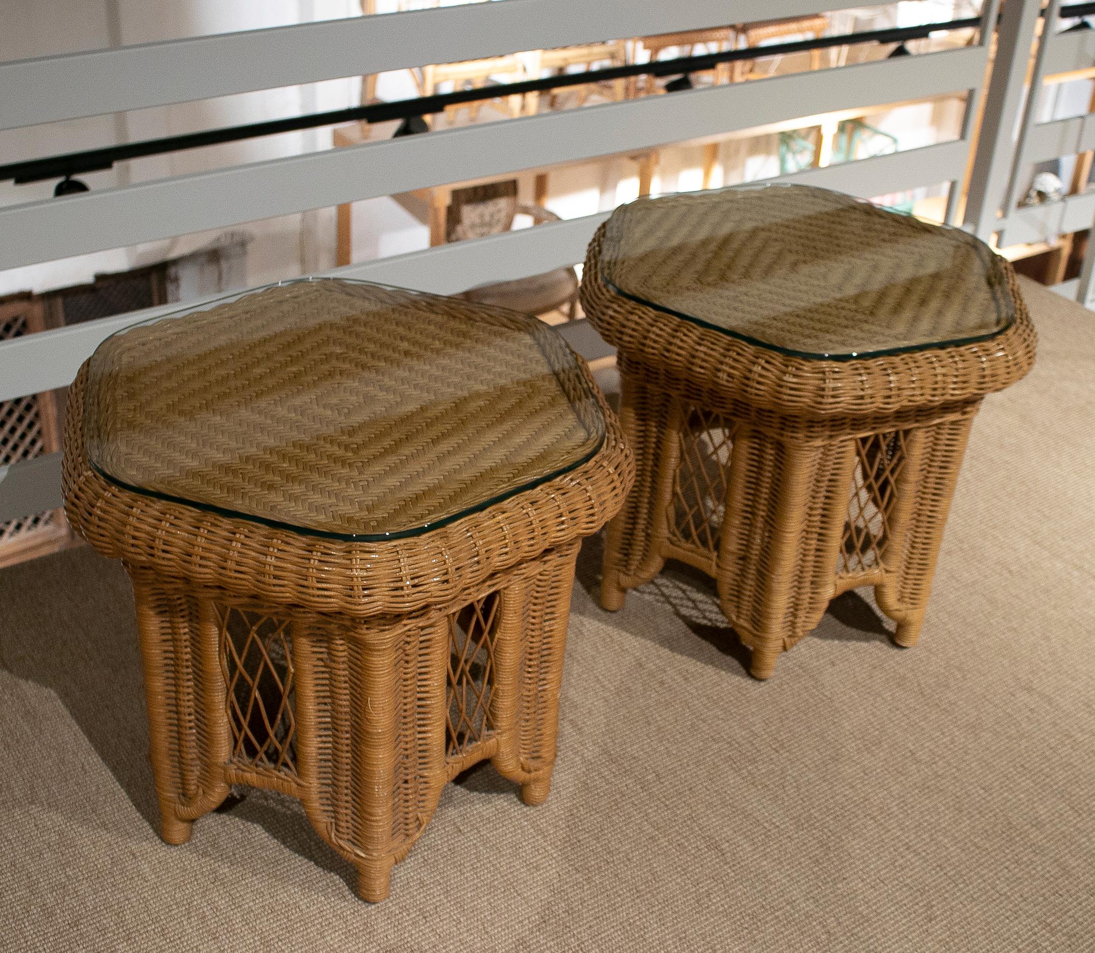 Late 20th Century Pair of 1970s Spanish Round Hand Woven Wicker Side Tables w/ Glass Top